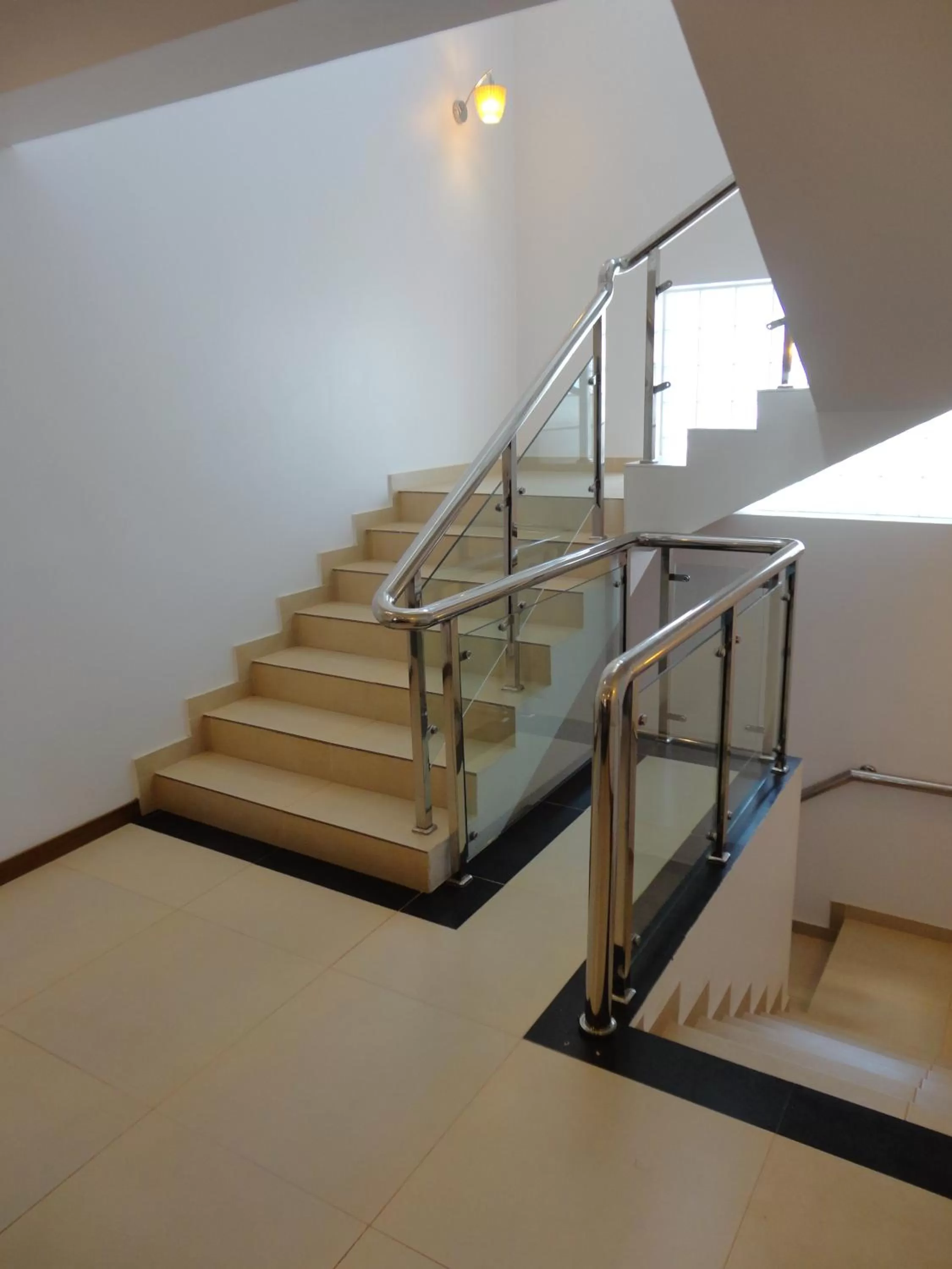 Area and facilities in Inn Luanda