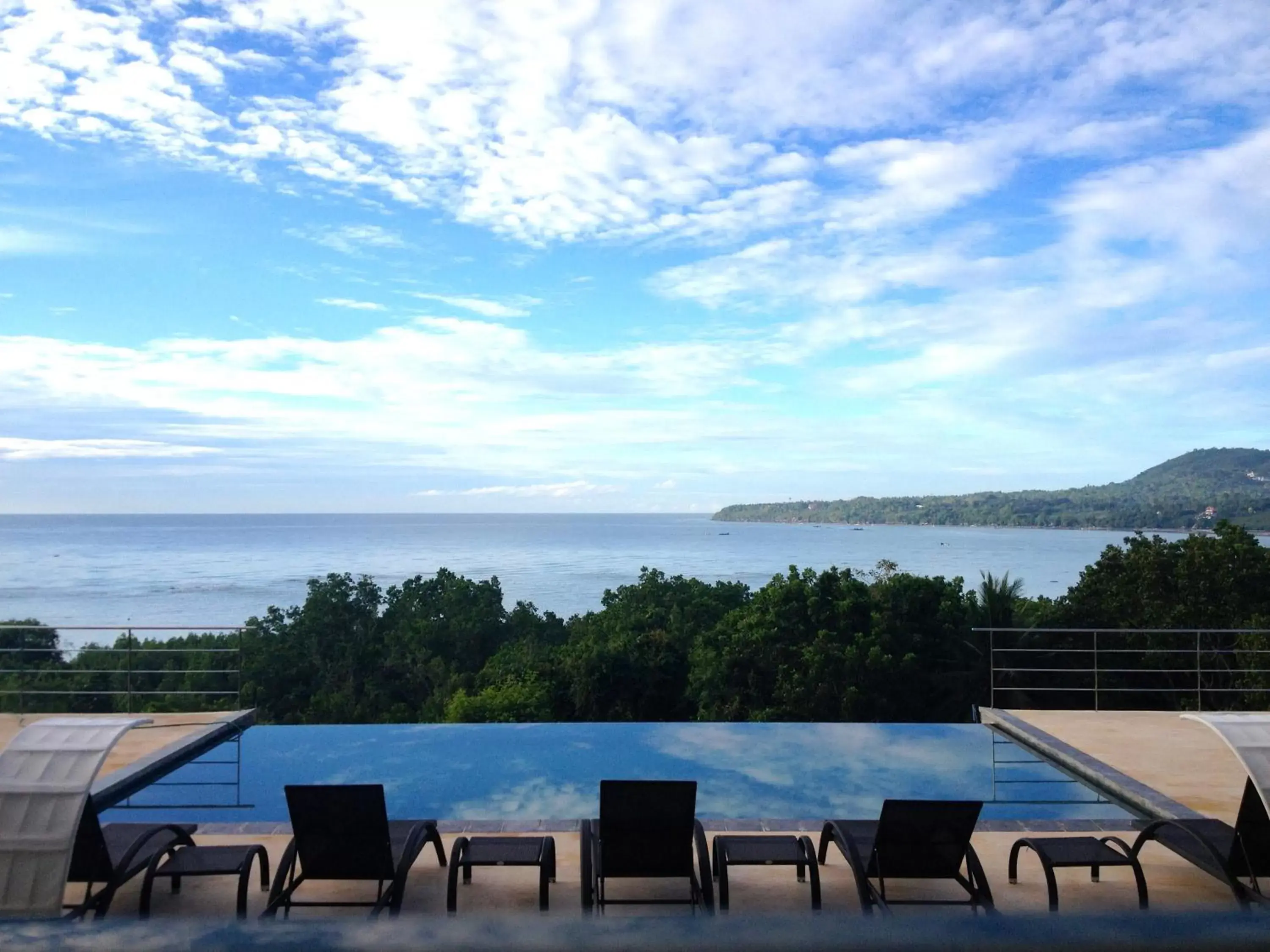 Swimming Pool in Ocean Suites Bohol Boutique Hotel