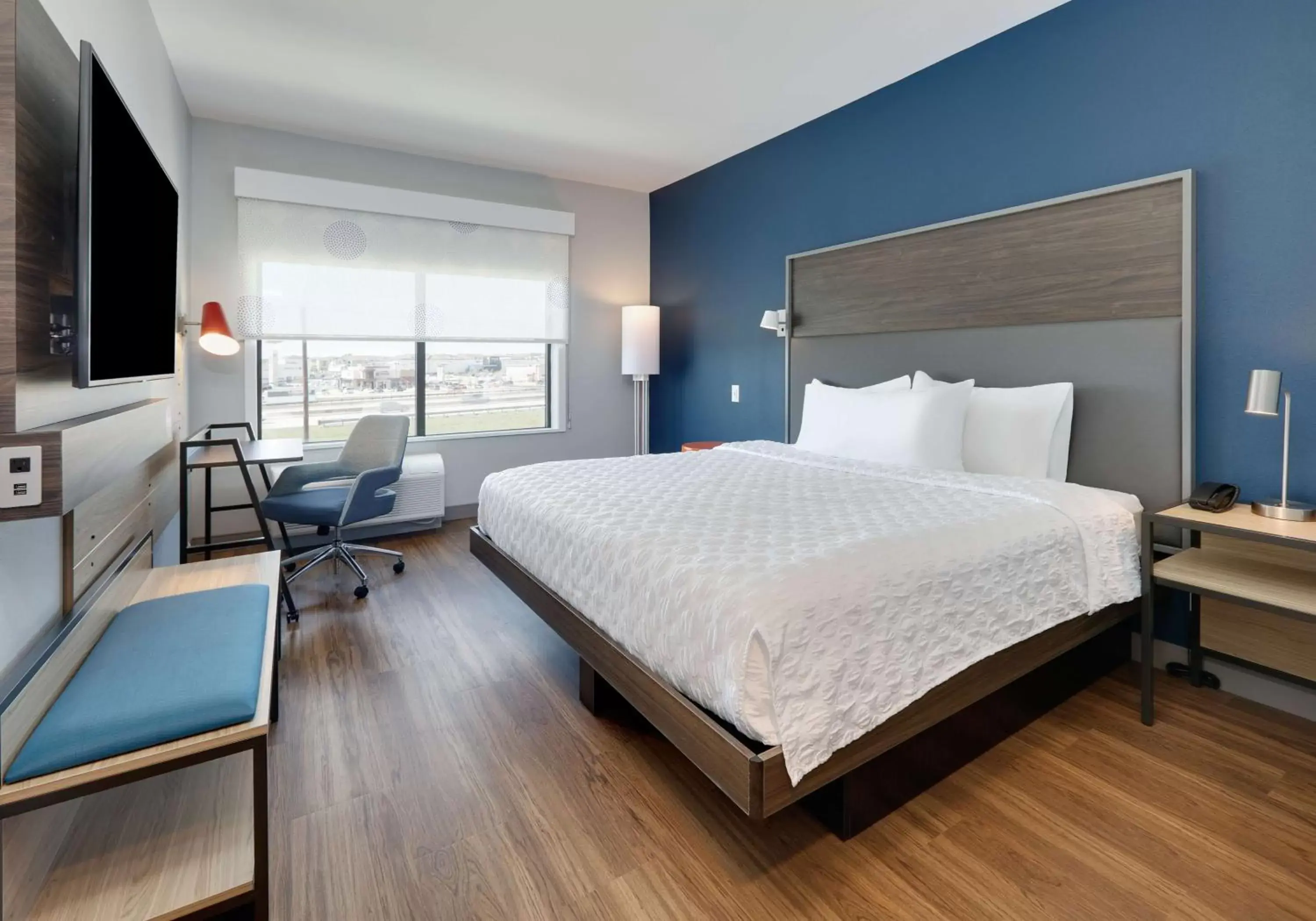 Bedroom, Bed in Tru By Hilton Euless Dfw West, Tx Bedroom, Bed in Tru By Hilton Euless Dfw West, Tx