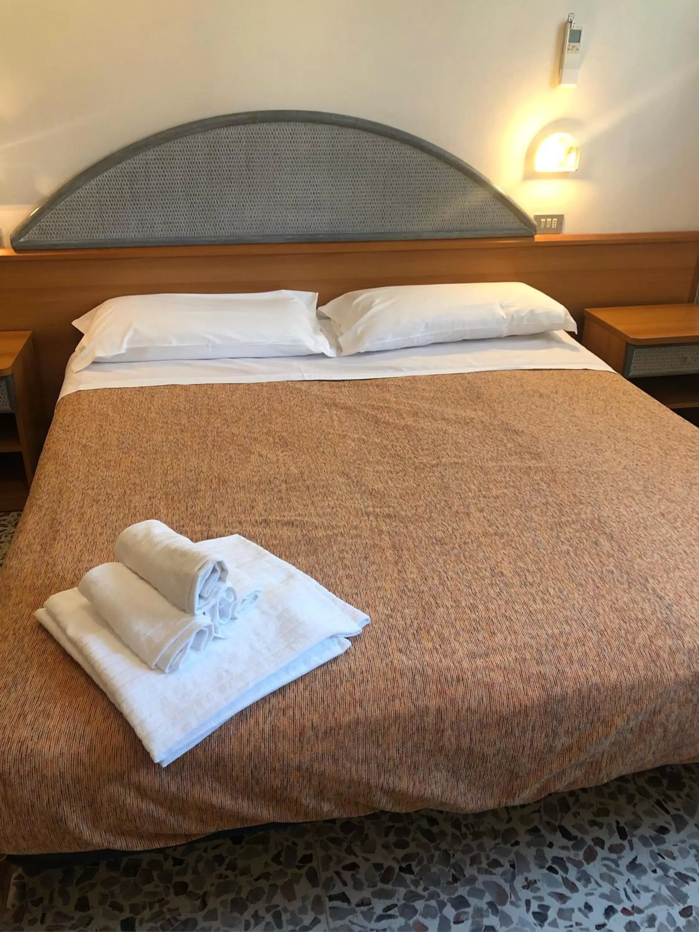 Bed in Hotel del Falco