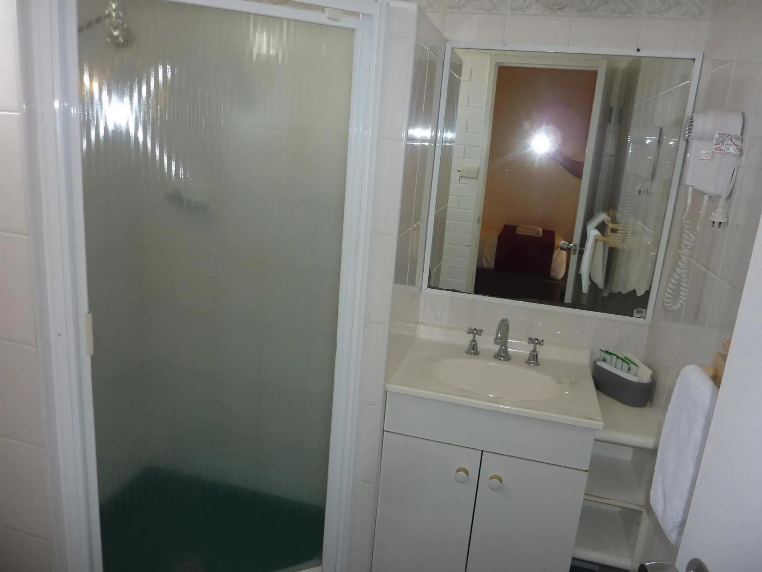 Bathroom in Atlas Motel