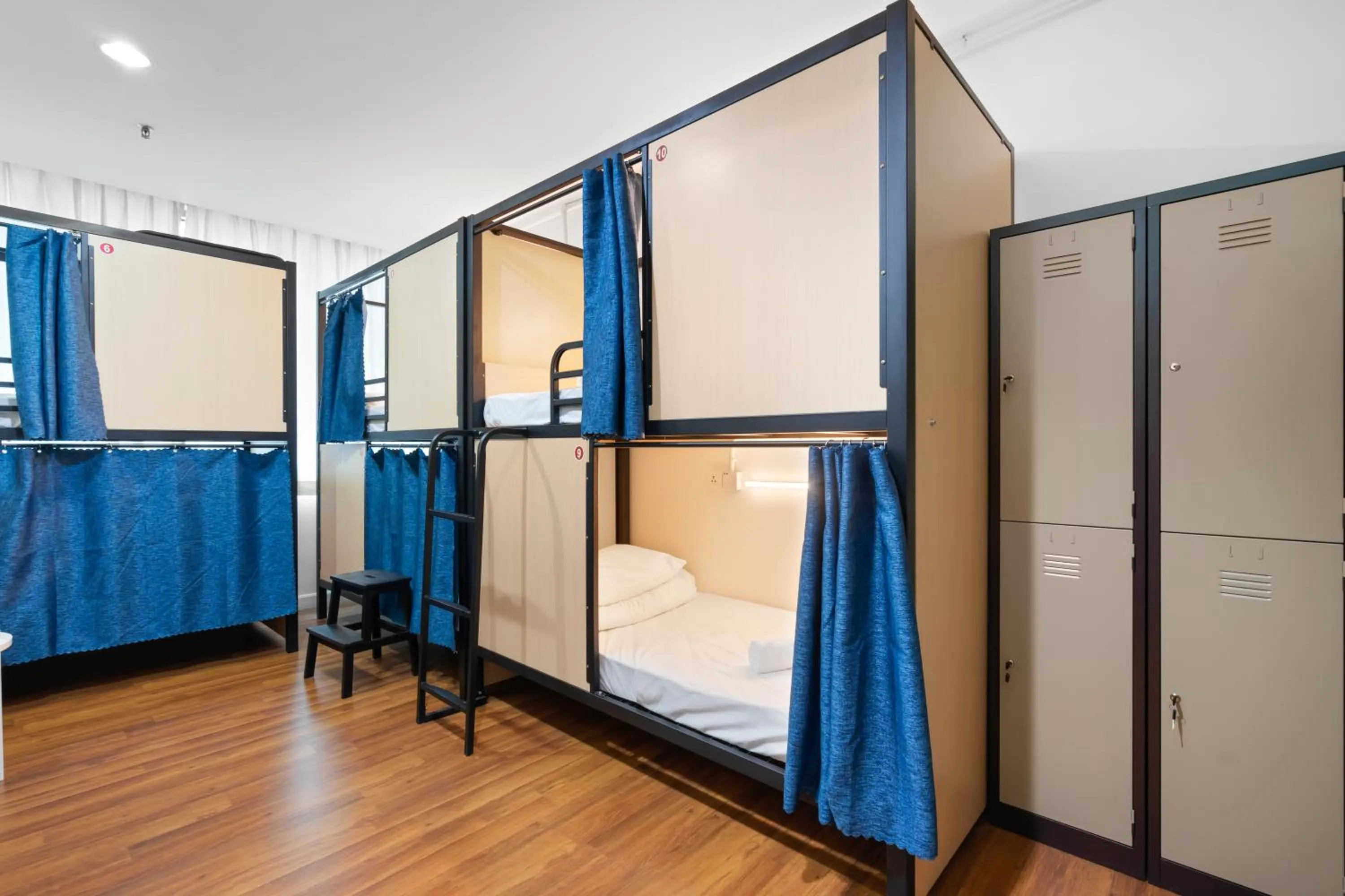 bunk bed, Bed in Amethyst Dorm KLCC