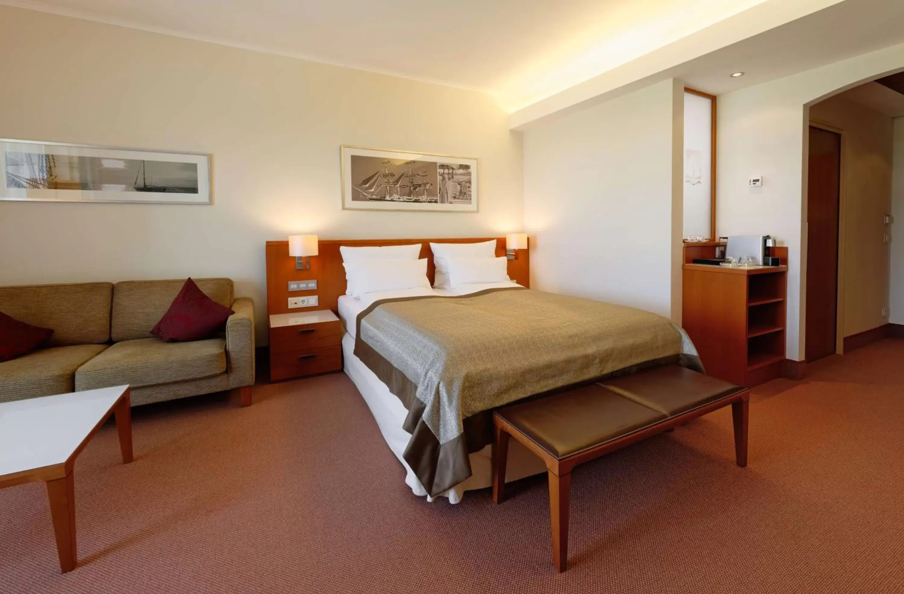 Bedroom, Bed in ATLANTIC Hotel Wilhelmshaven