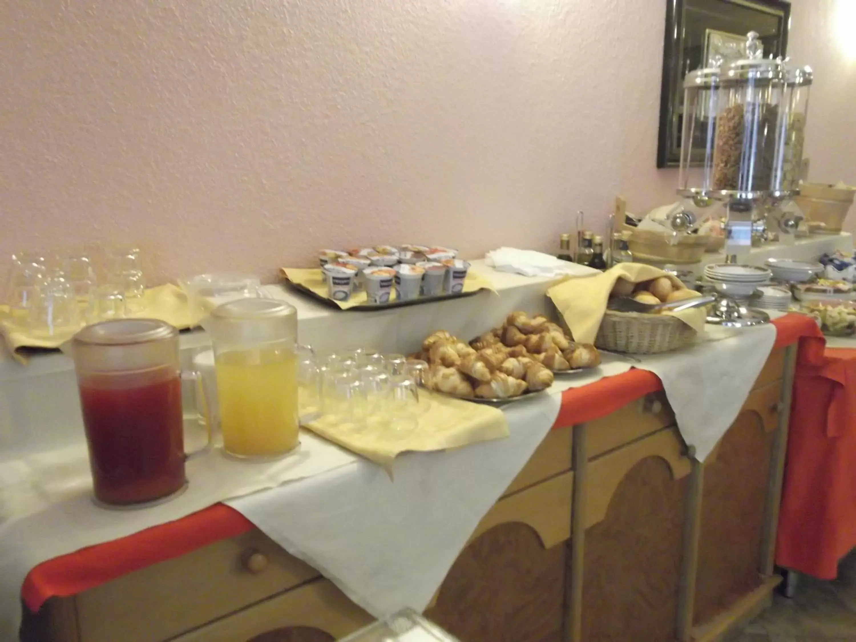 Food and drinks, Breakfast in Hotel Adele