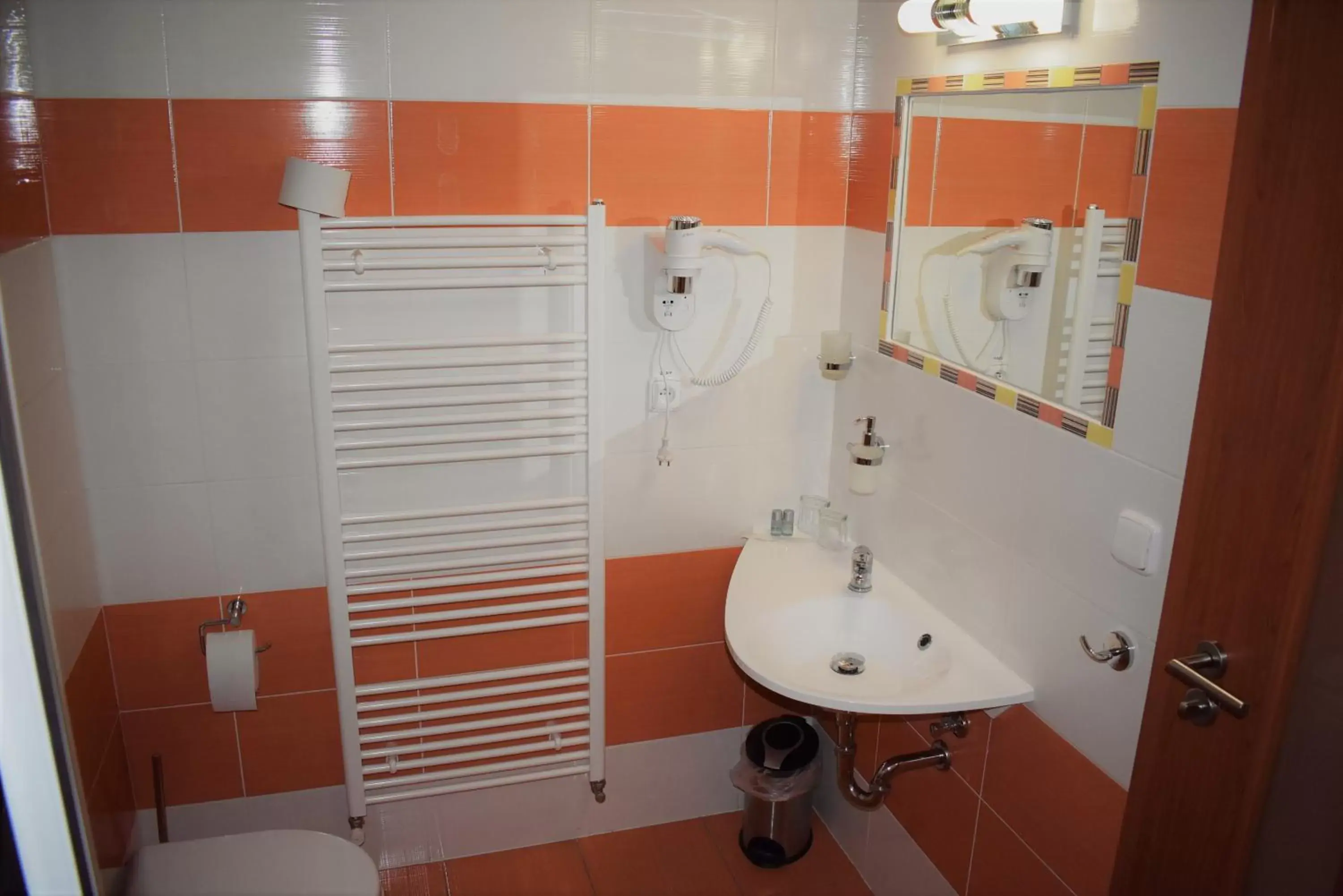 Twin Room with Extra Bed in Motel Roubenka Twin Room with Extra Bed in Motel Roubenka