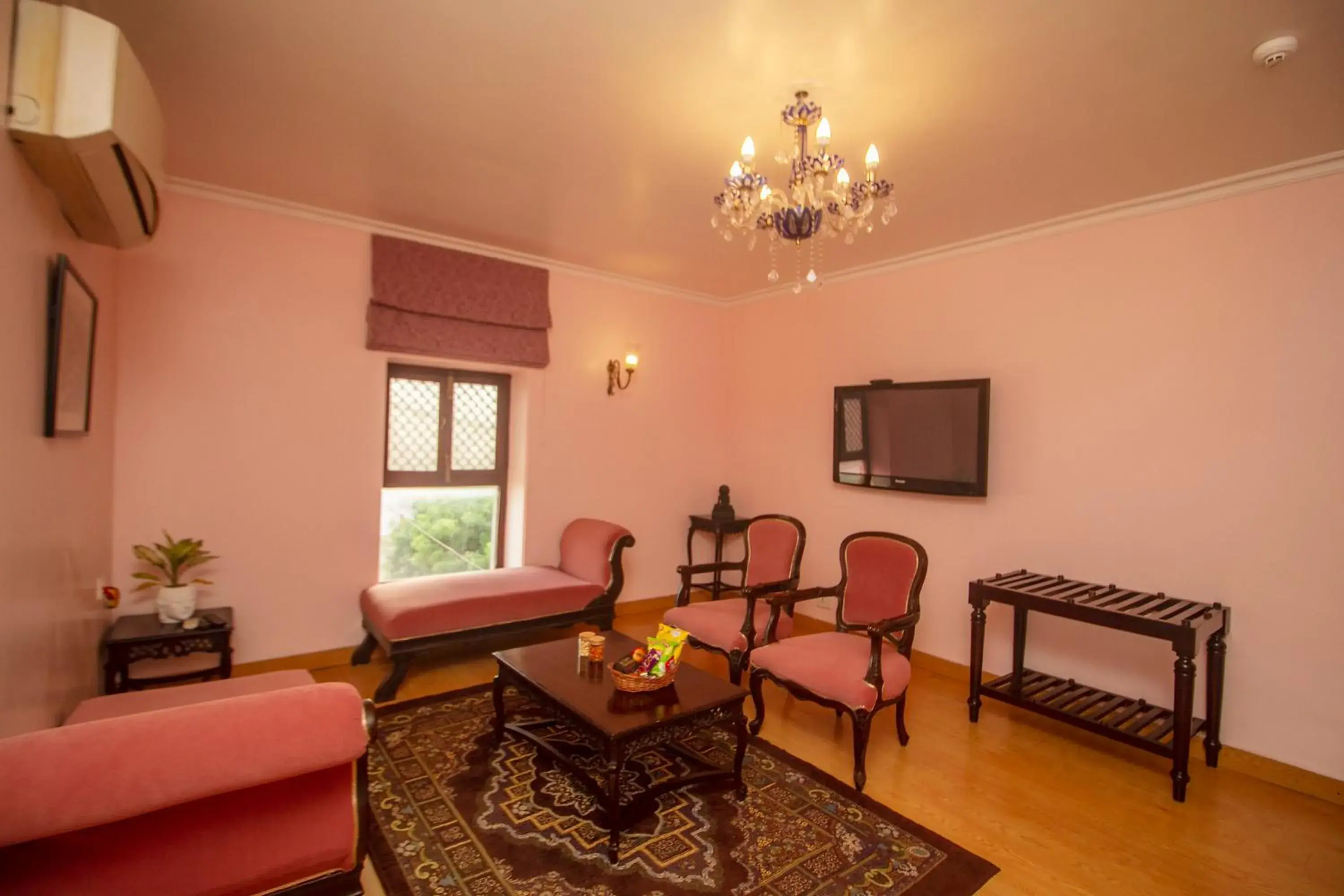 Living room, Seating Area in Suryauday Haveli - An Amritara Resort