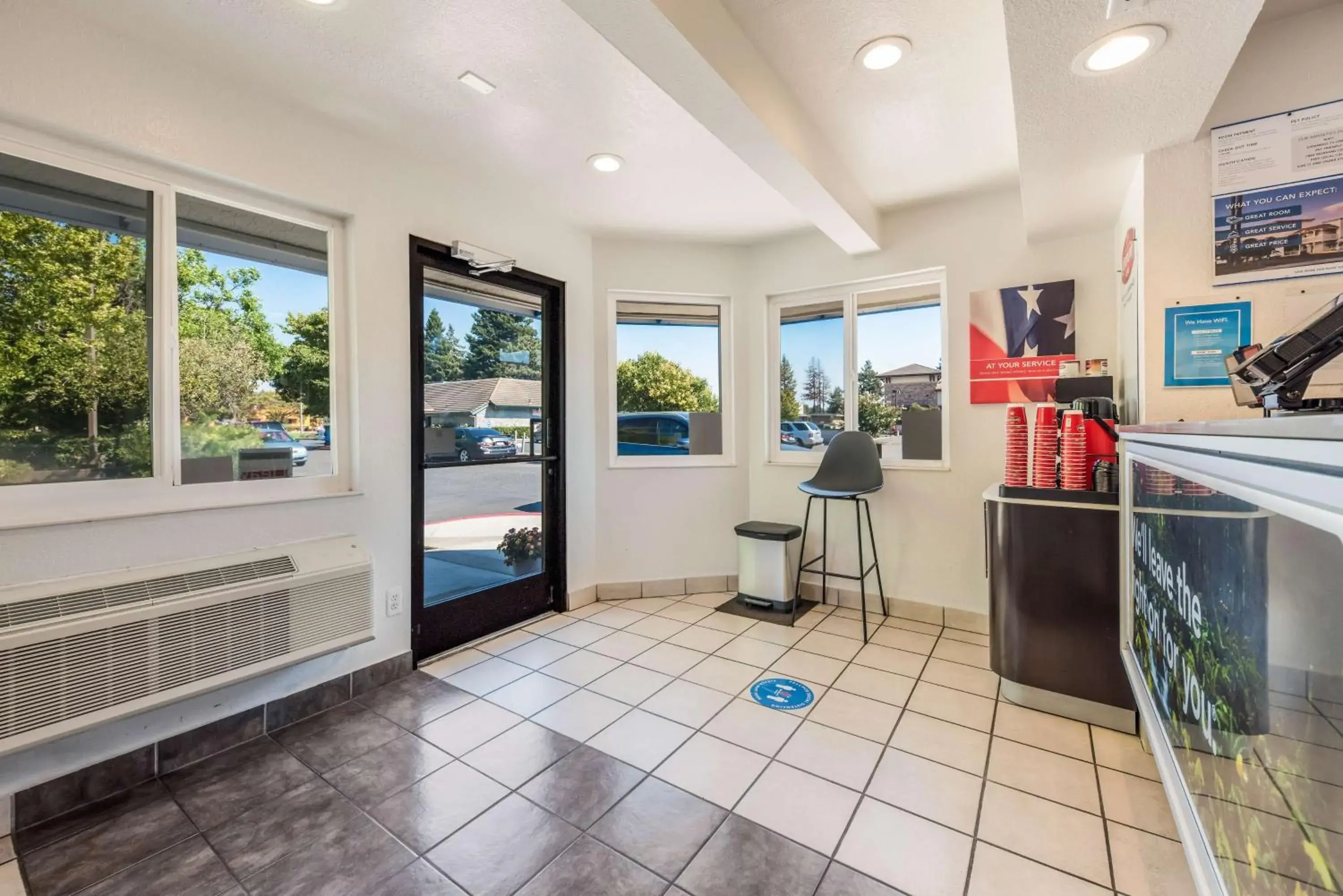 Lobby or reception in Motel 6-Rohnert Park, CA