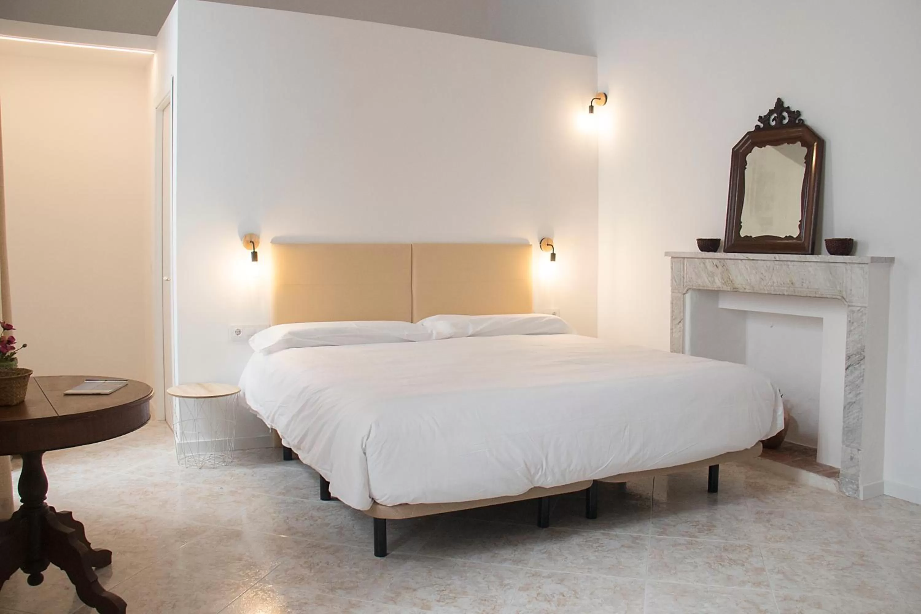 Bed in Hotel Nou Sant Antoni