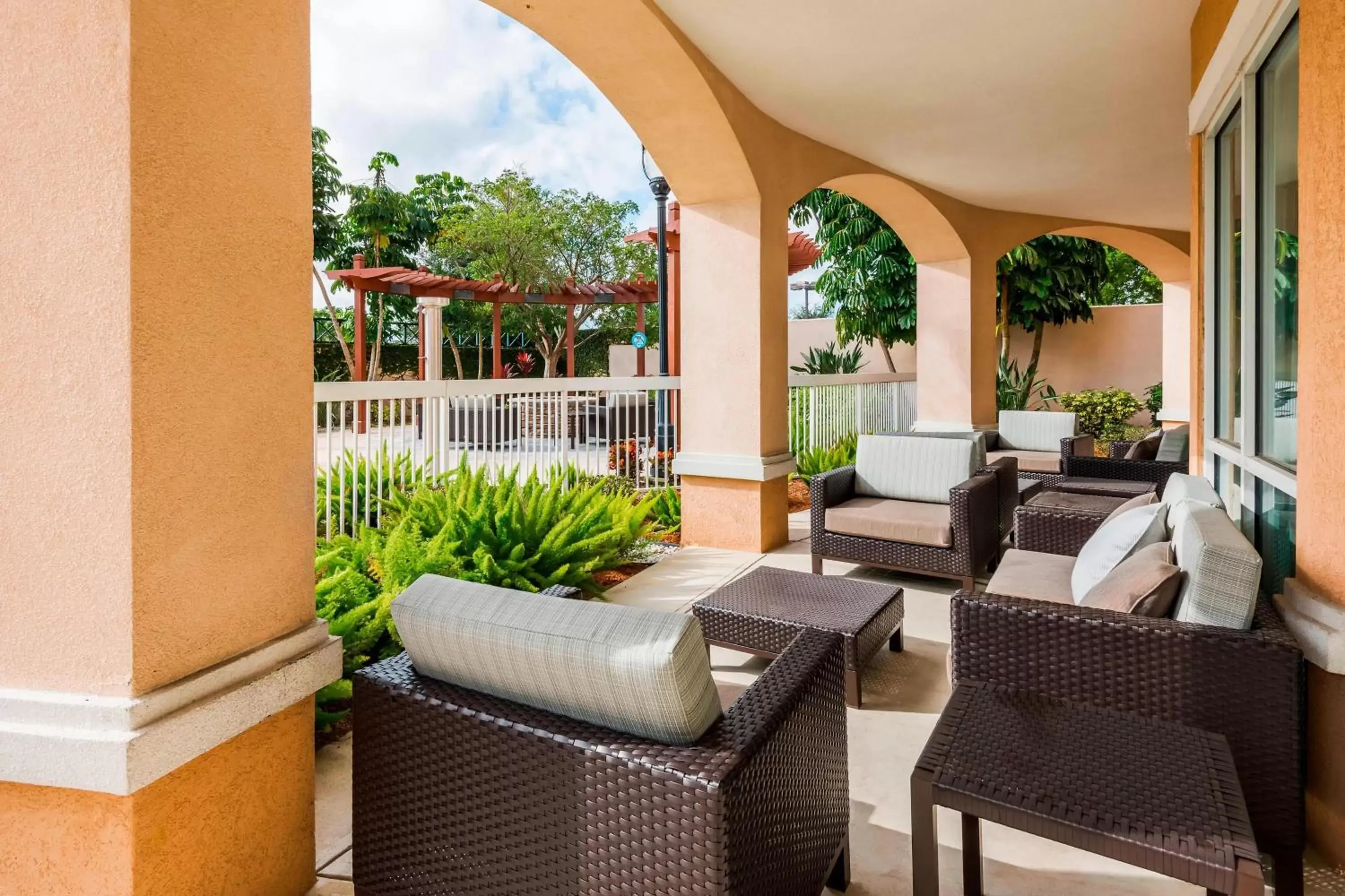 Property building in Courtyard Fort Myers at I-75 and Gulf Coast Town Center