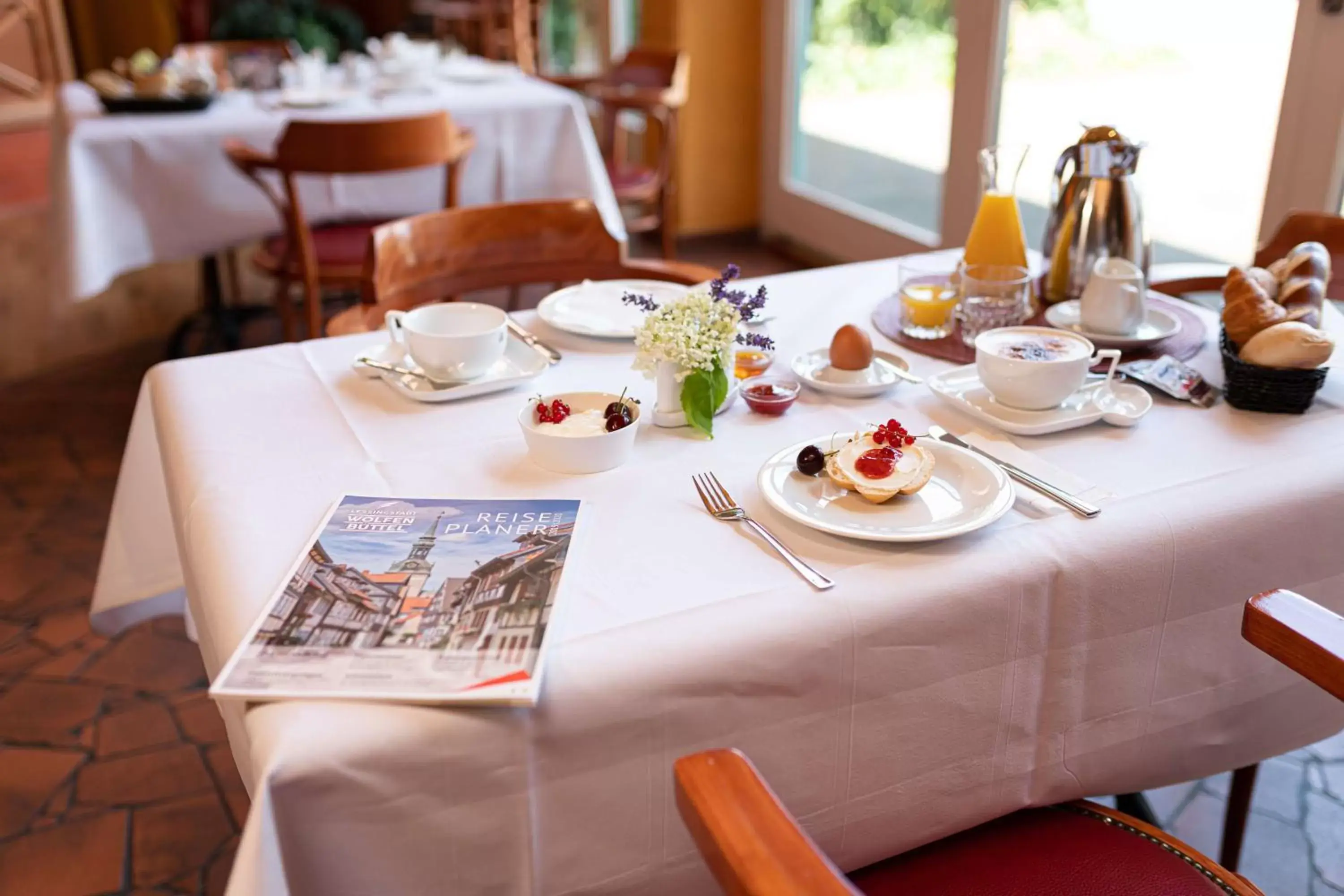 Continental breakfast, Restaurant/Places to Eat in Rilano 24/7 Hotel Wolfenbüttel