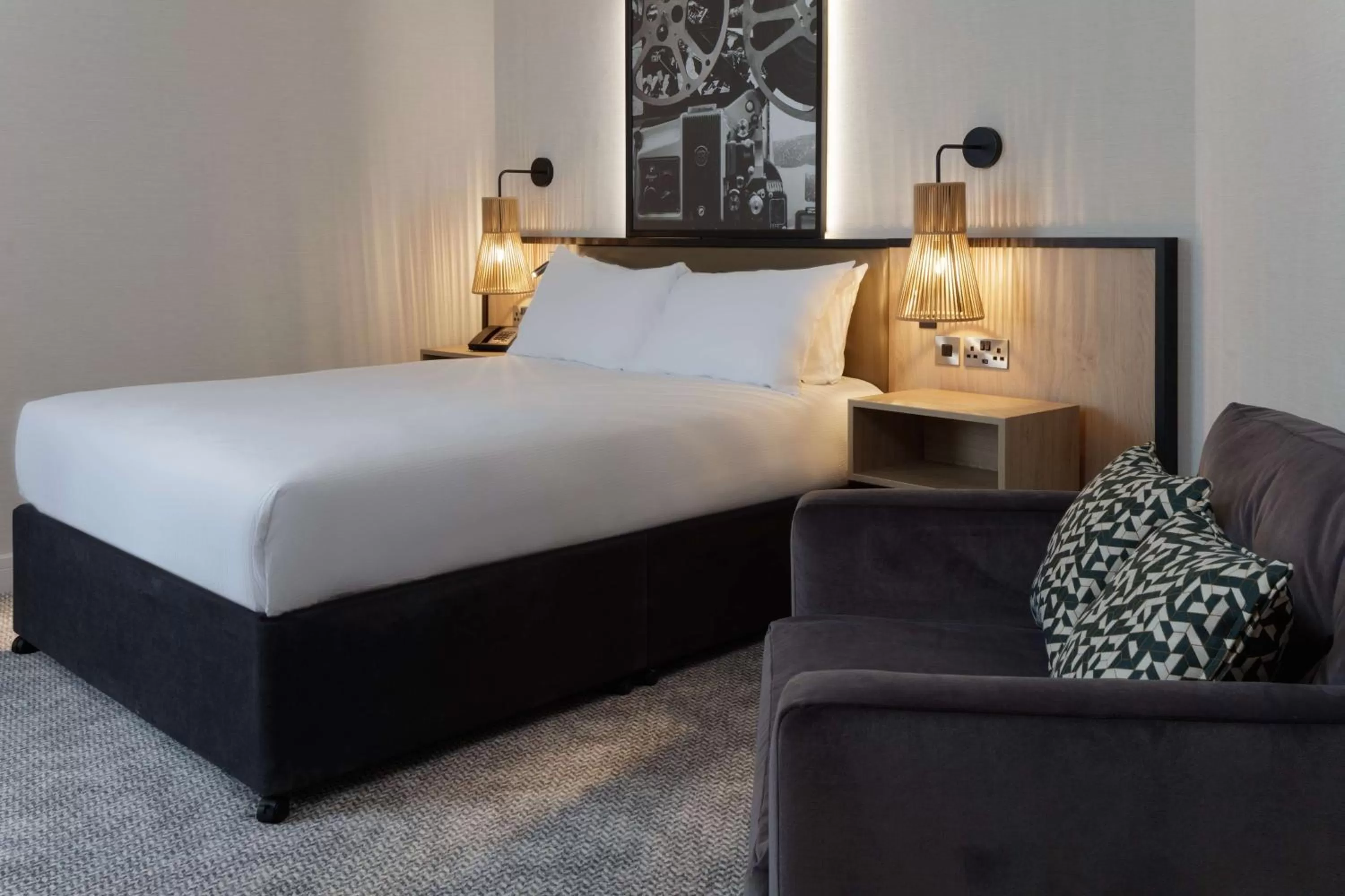 Bed in DoubleTree by Hilton London Elstree