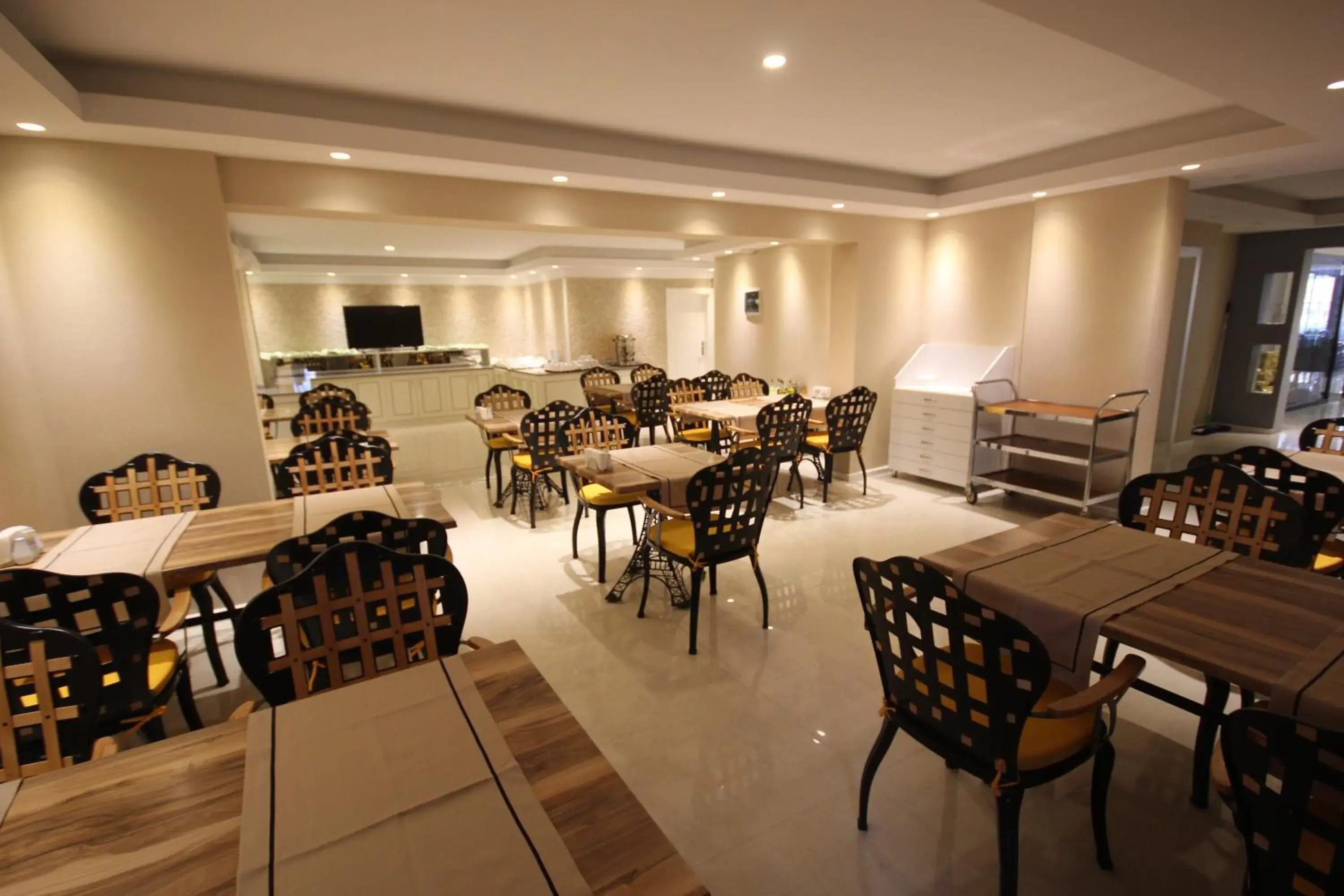 Restaurant/places to eat in Ankara Gold Hotel Restaurant/places to eat in Ankara Gold Hotel