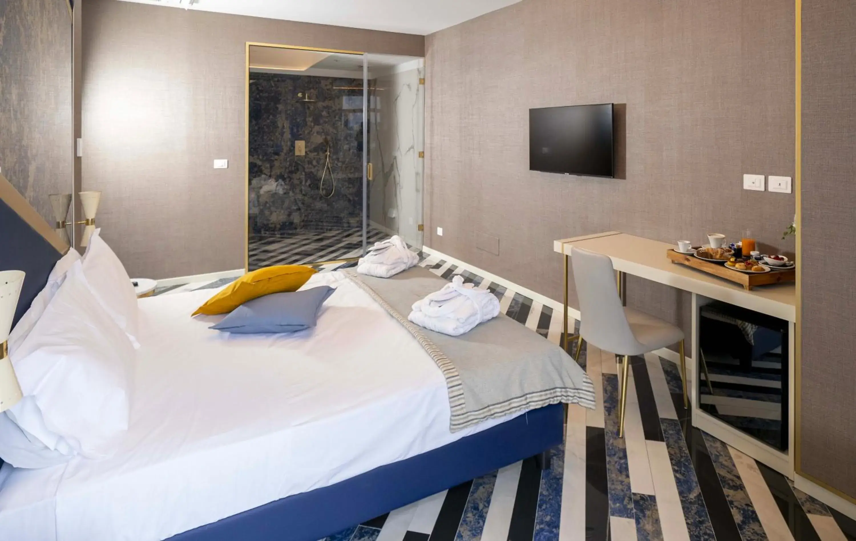 Bed in Hotel Cala Moresca