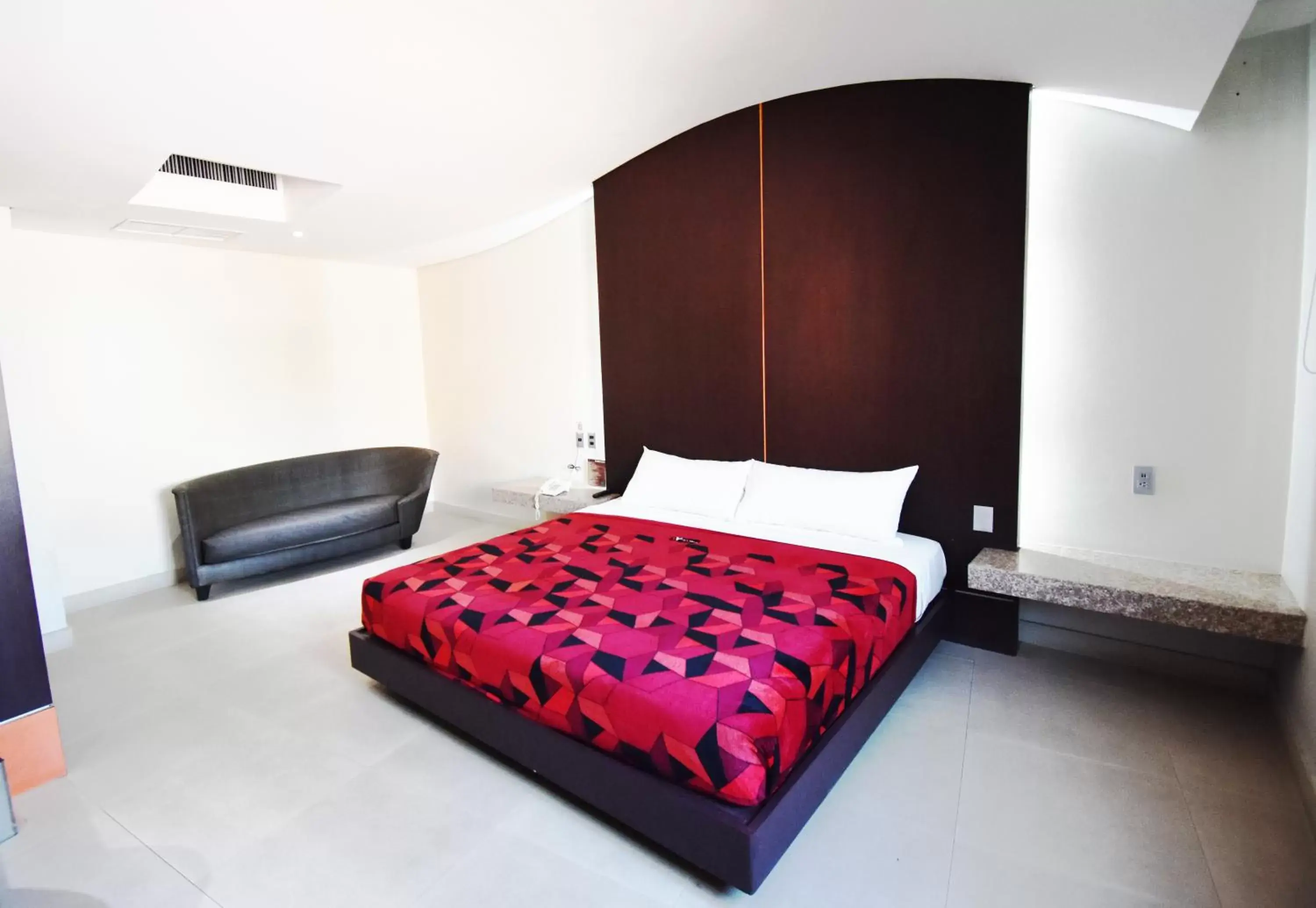 Bed in Hotel Via La Villa