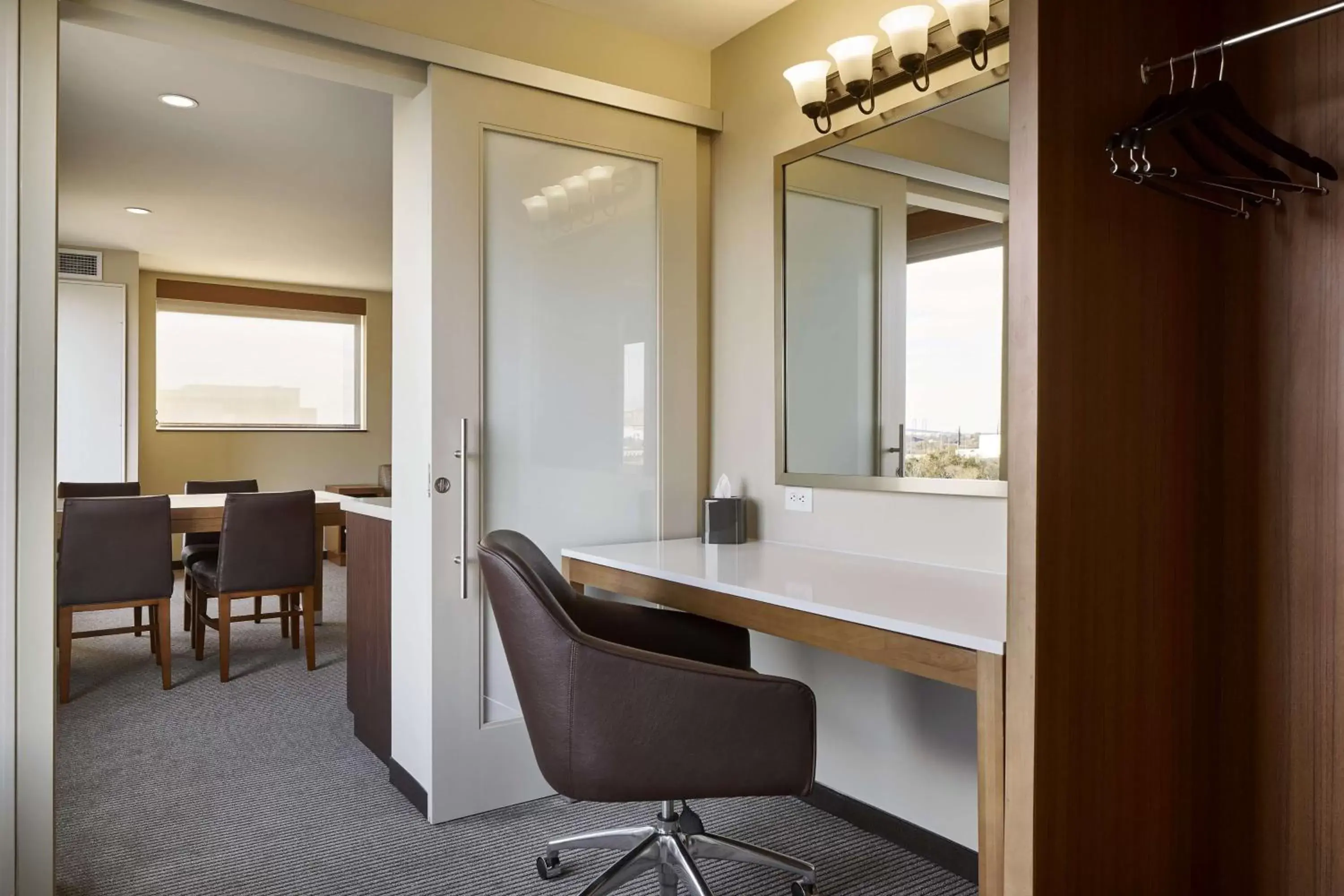 Bedroom in Hyatt Place Wilmington Riverfront