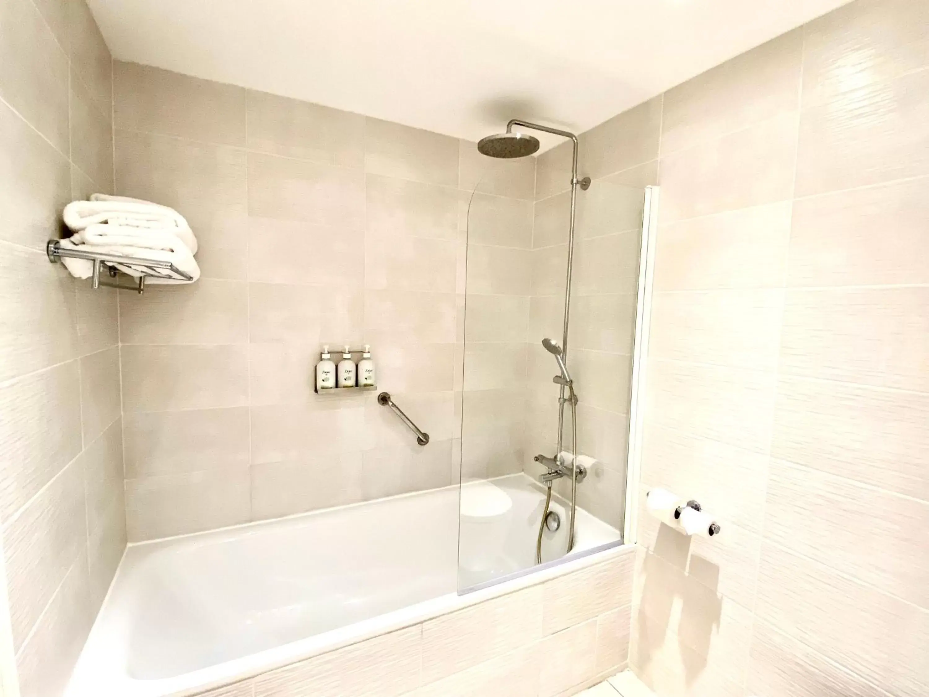 Bath, Bathroom in Holiday Inn Calais Coquelles, an IHG Hotel