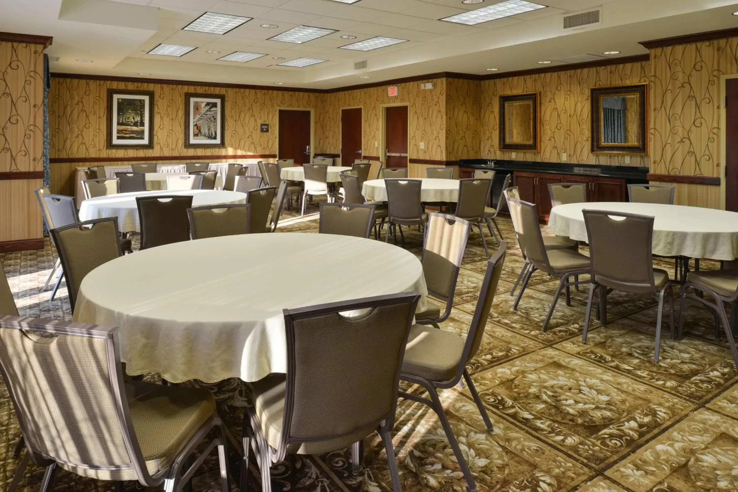 Meeting/conference room, Restaurant/Places to Eat in Hampton Inn & Suites Fruitland