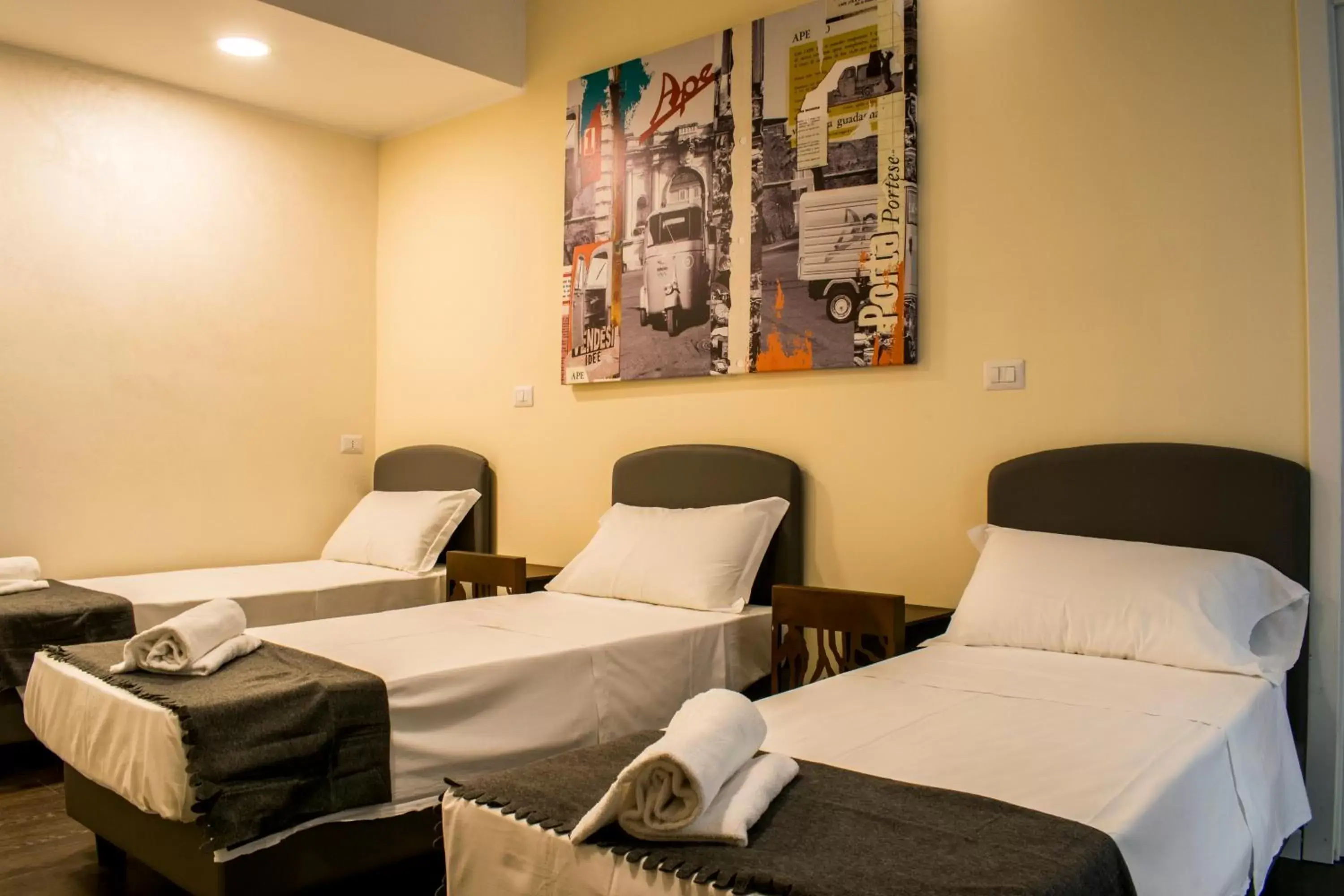 Bedroom in Hostel Trastevere Bedroom in Hostel Trastevere