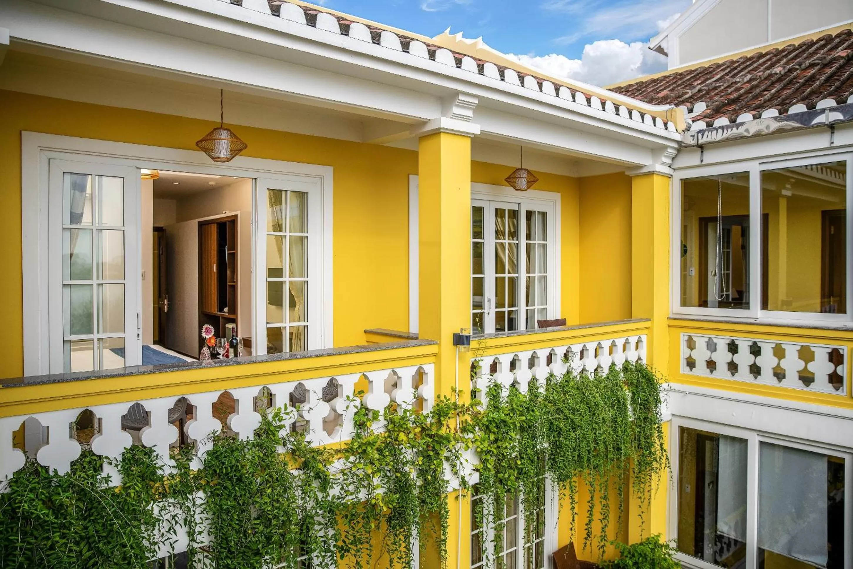 Patio in TRIPLE Riverside Villa Hotel HoiAn