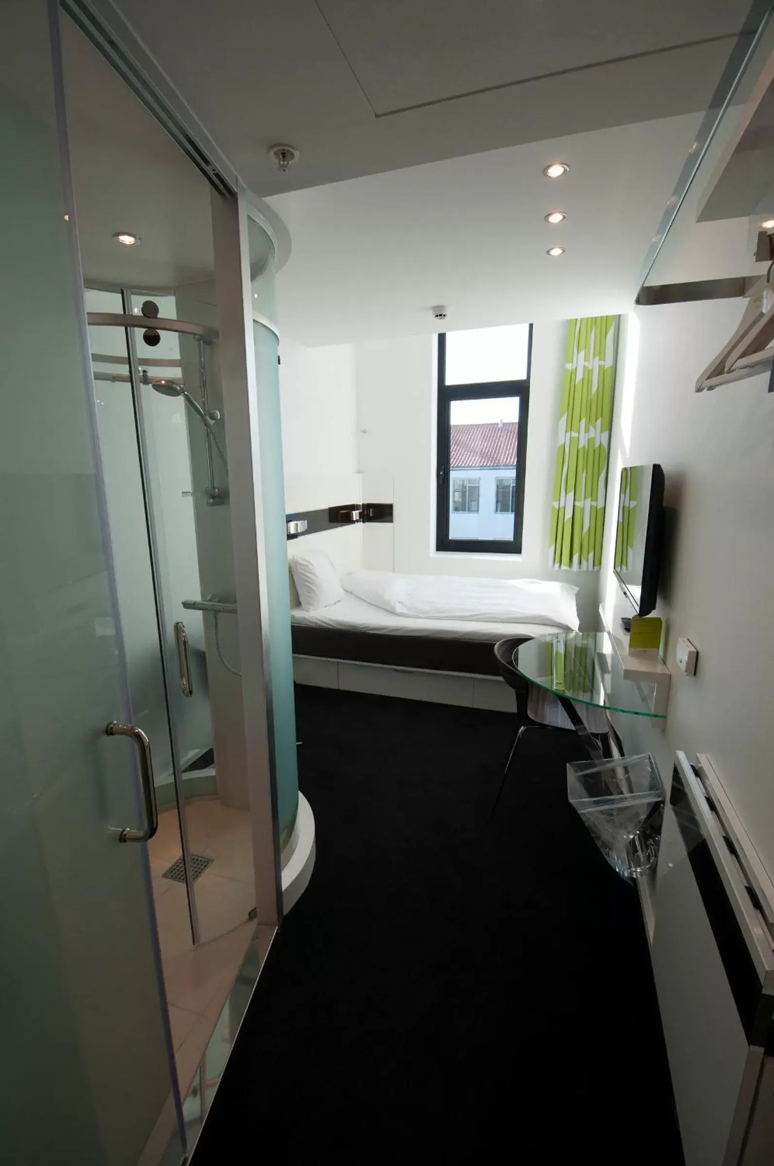 Photo of the whole room, Bathroom in Wakeup Copenhagen - Borgergade