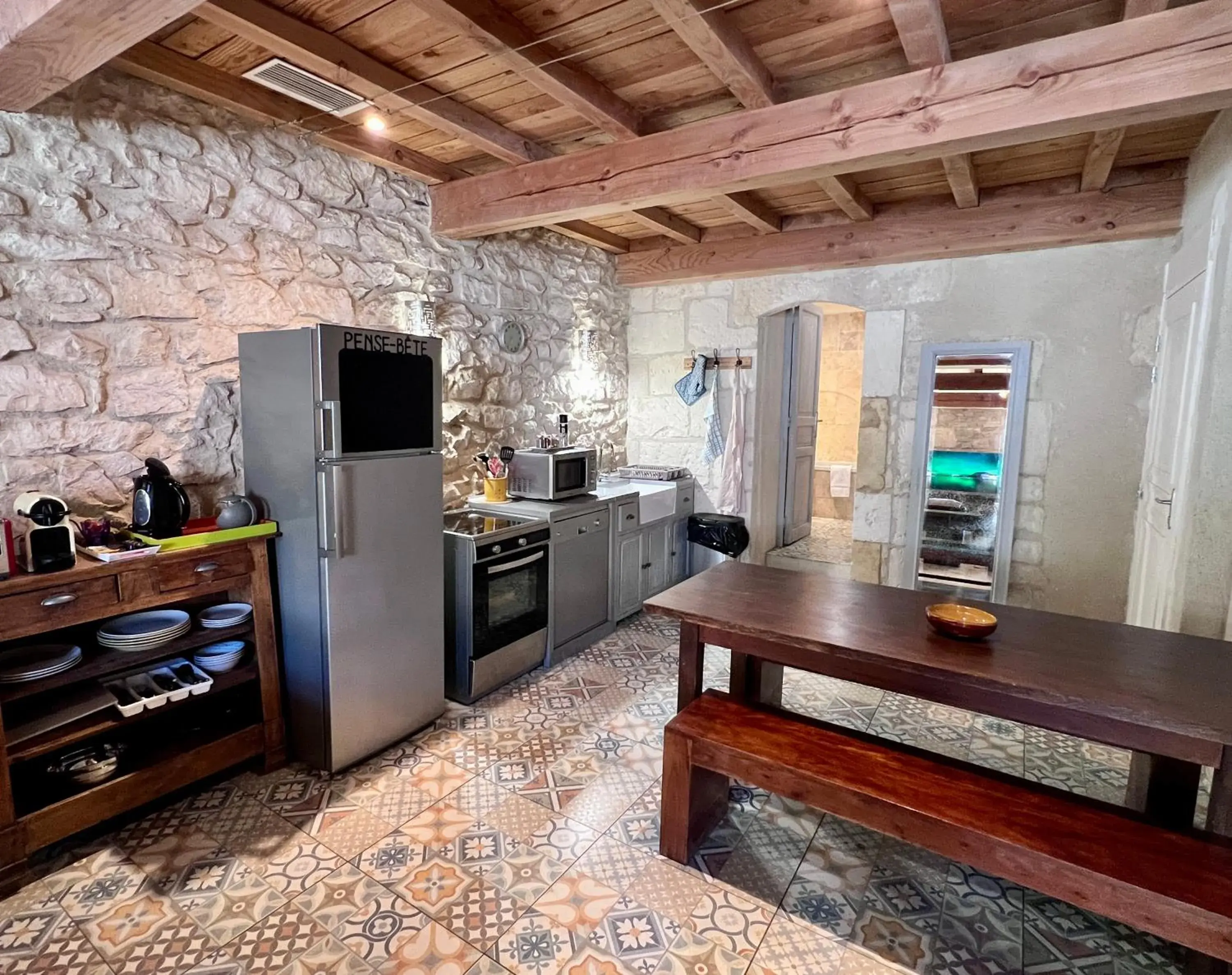 Dining area, Kitchen/Kitchenette in Hotel Majestic