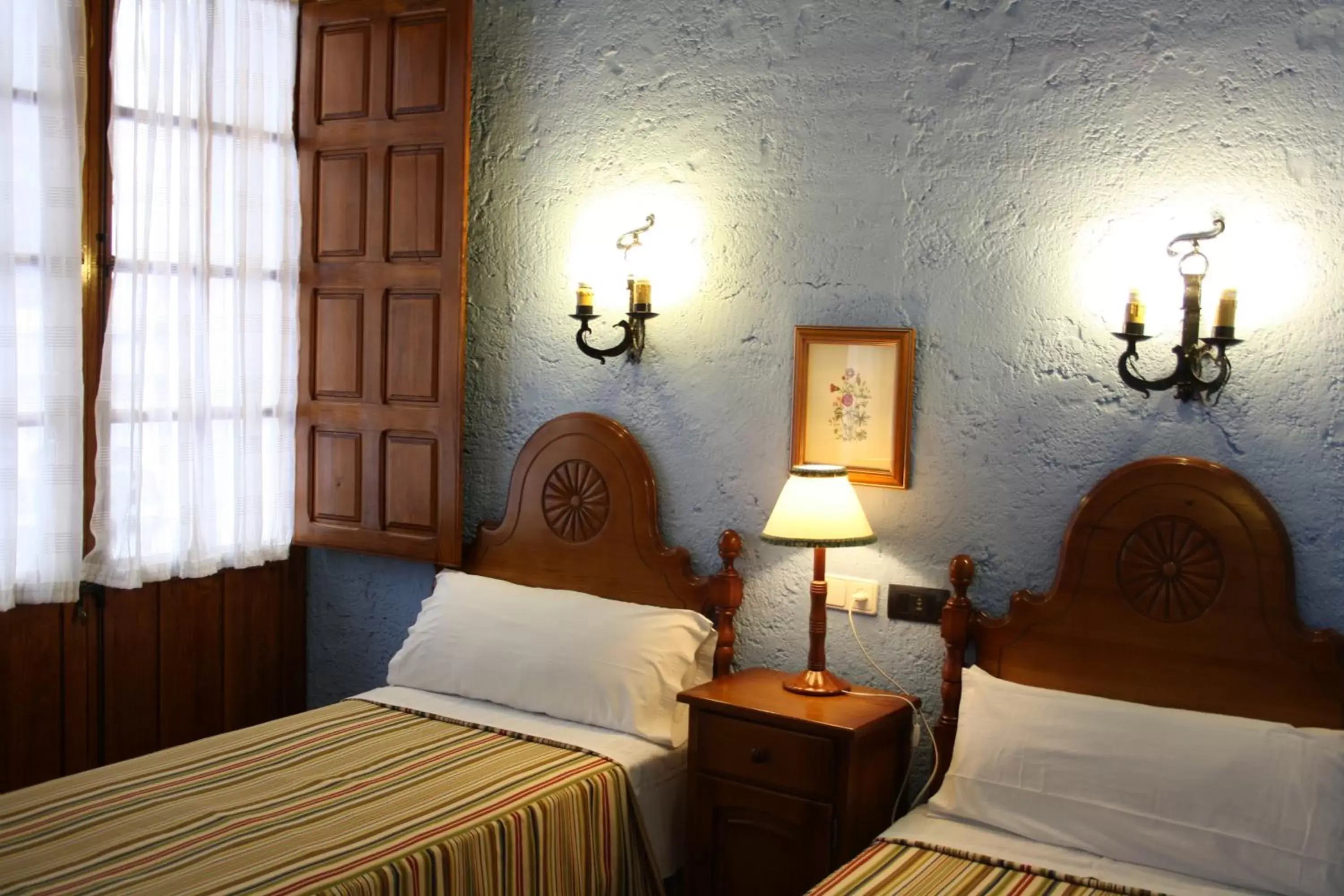 Photo of the whole room, Bed in Hotel Hermanos Macias