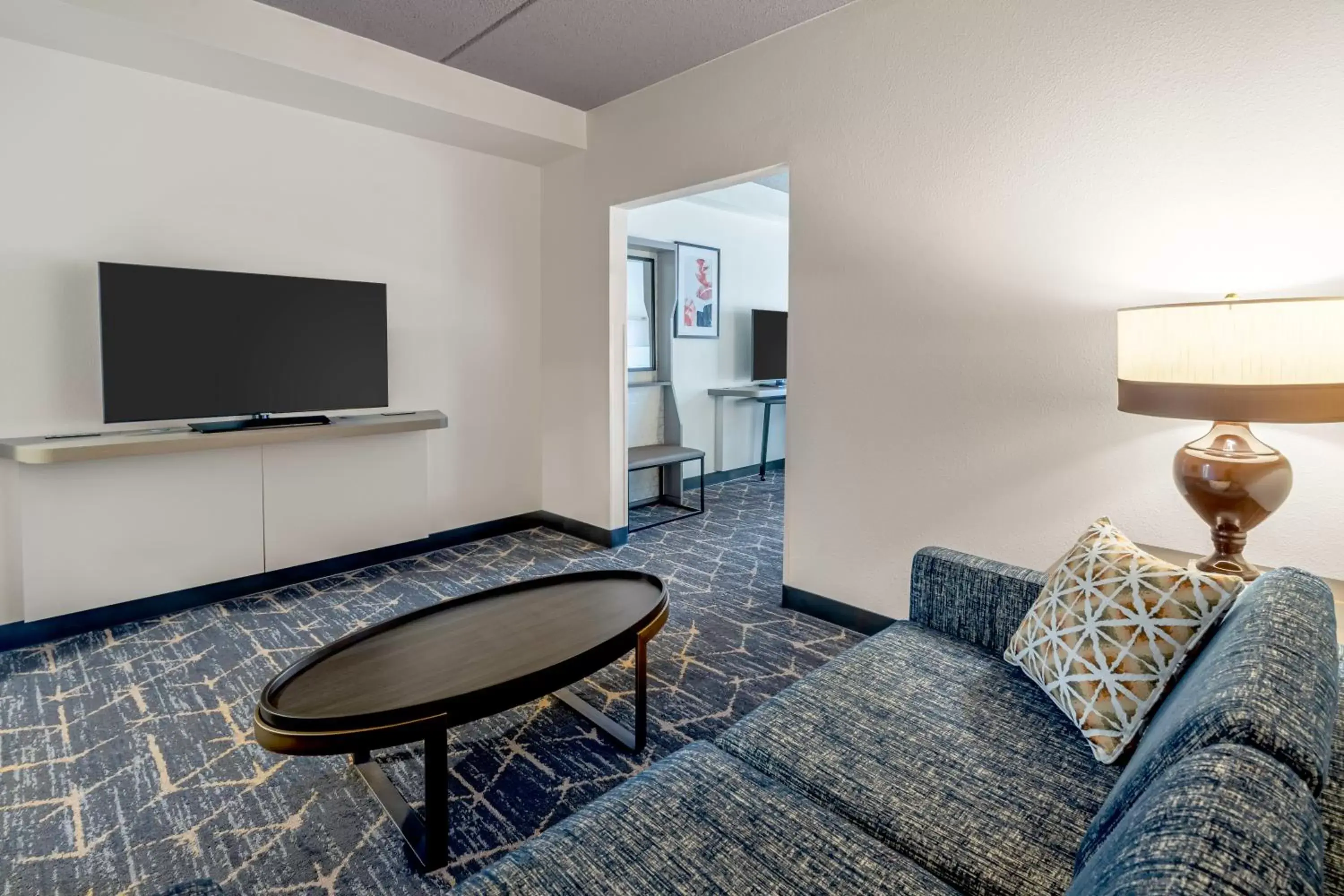 Photo of the whole room, Seating Area in Holiday Inn Hotel & Suites Wausau-Rothschild, an IHG Hotel