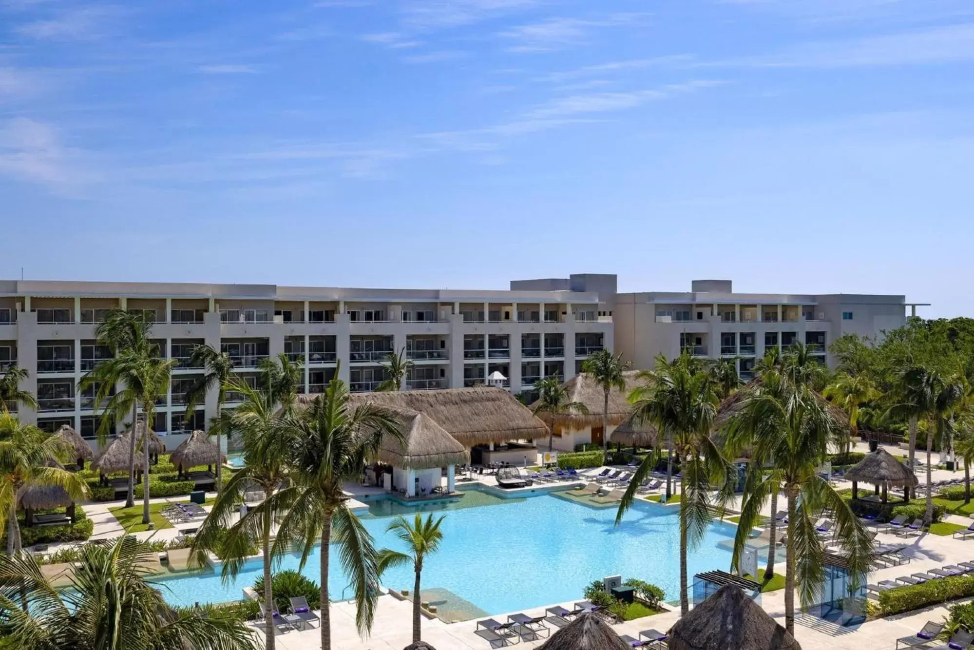 Swimming pool, Pool View in Paradisus La Perla - Adults Only All Inclusive