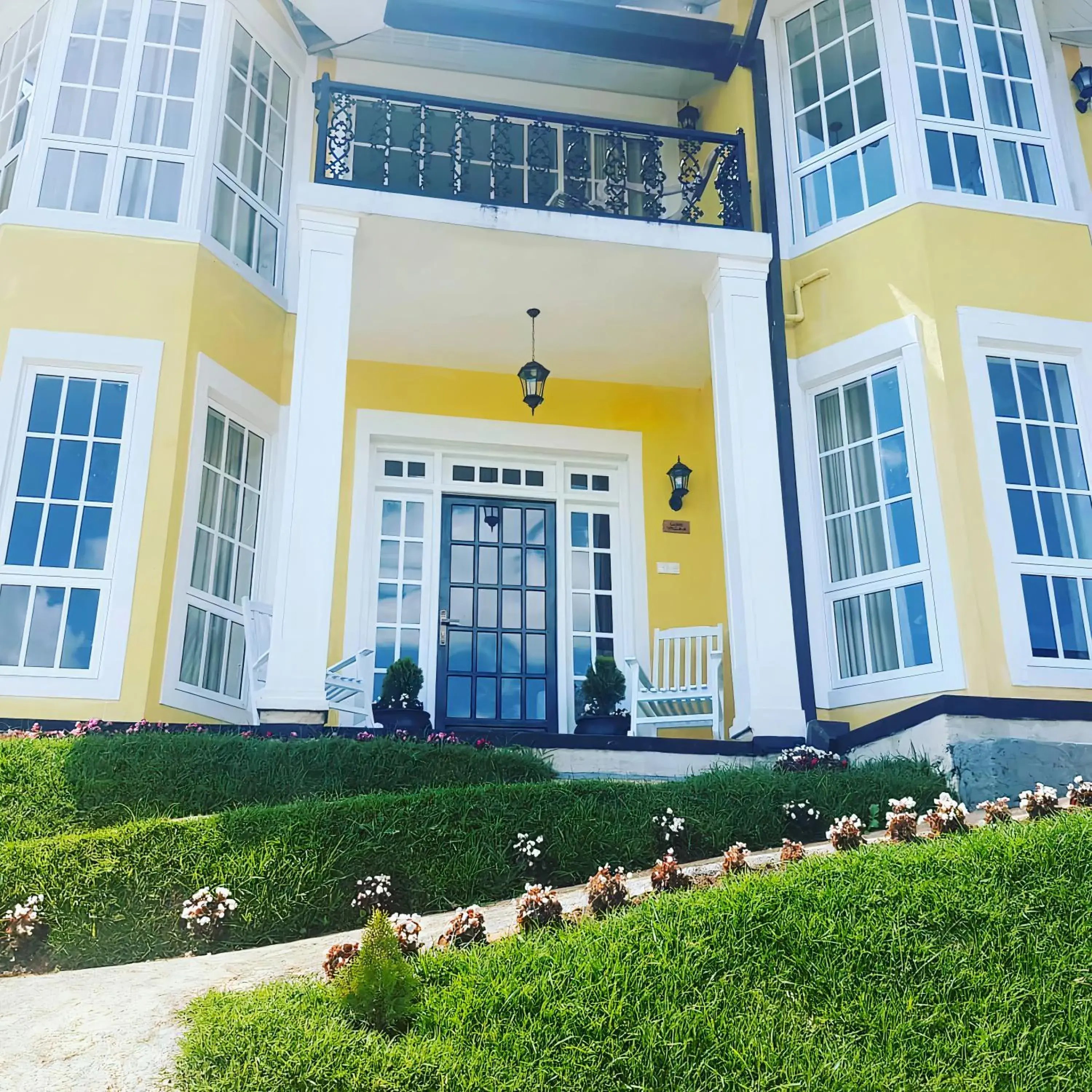 Property building in Luxe Wilderness - Private Villas, Free Breakfast, 2km from City Centre Property building in Luxe Wilderness - Private Villas, Free Breakfast, 2km from City Centre