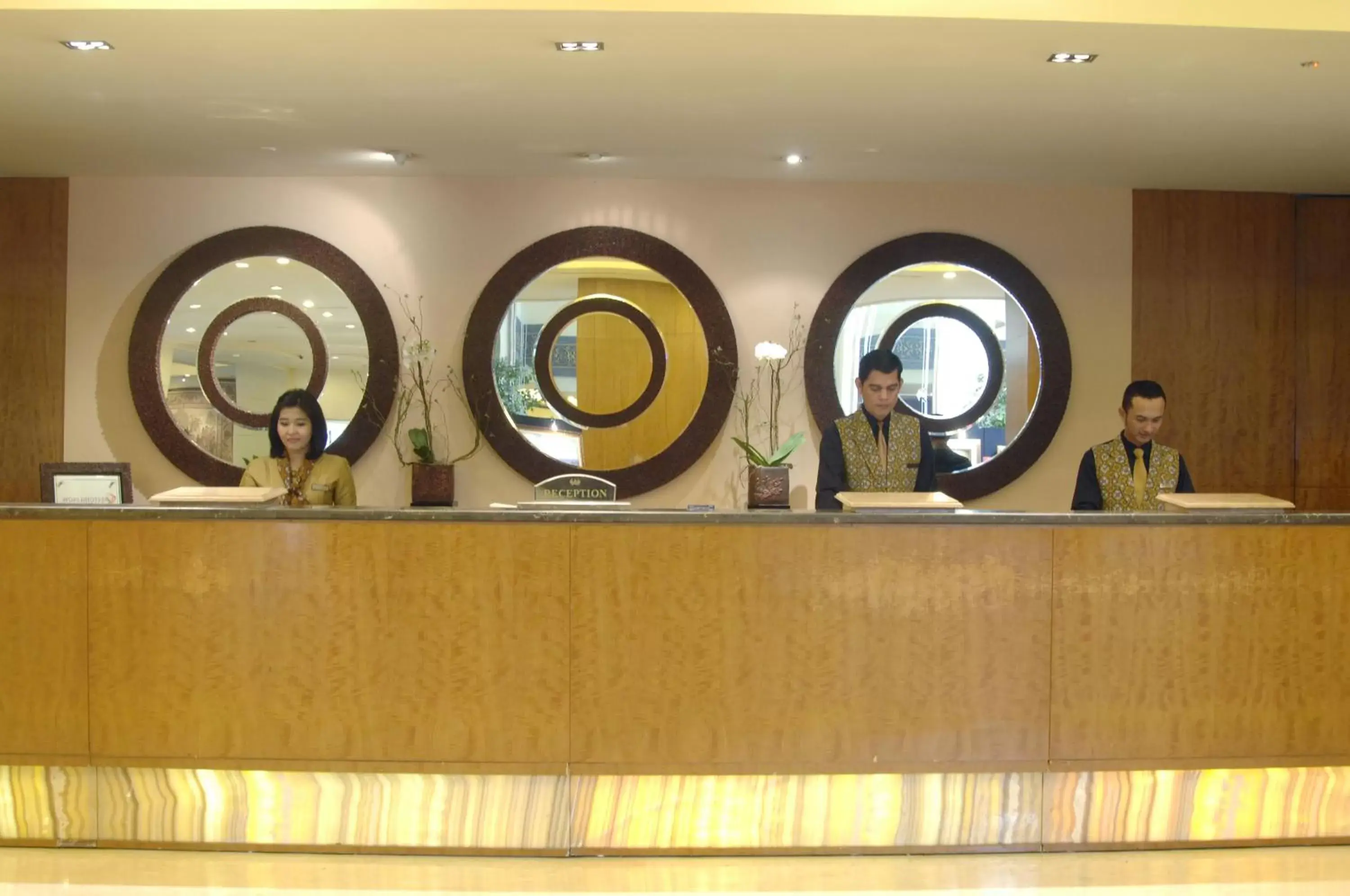 Staff, Lobby/Reception in The Sultan Hotel & Residence Jakarta