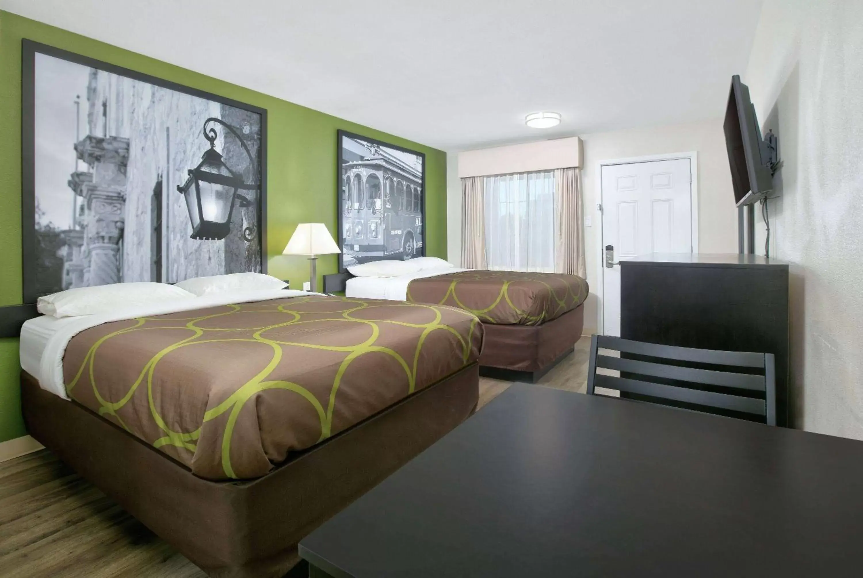 Photo of the whole room, Bed in Super 8 by Wyndham Palestine TX Photo of the whole room, Bed in Super 8 by Wyndham Palestine TX