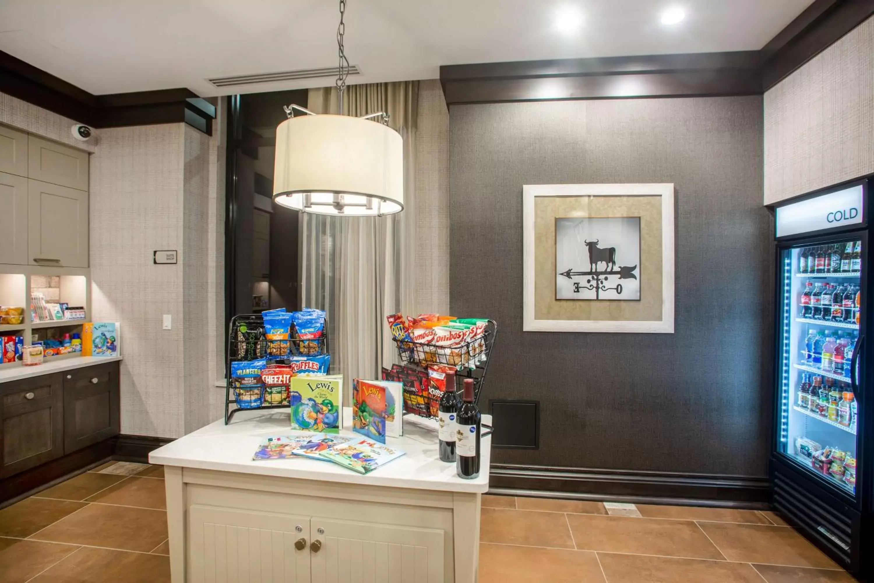 Dining area in Homewood Suites By Hilton Salina/Downtown, Ks