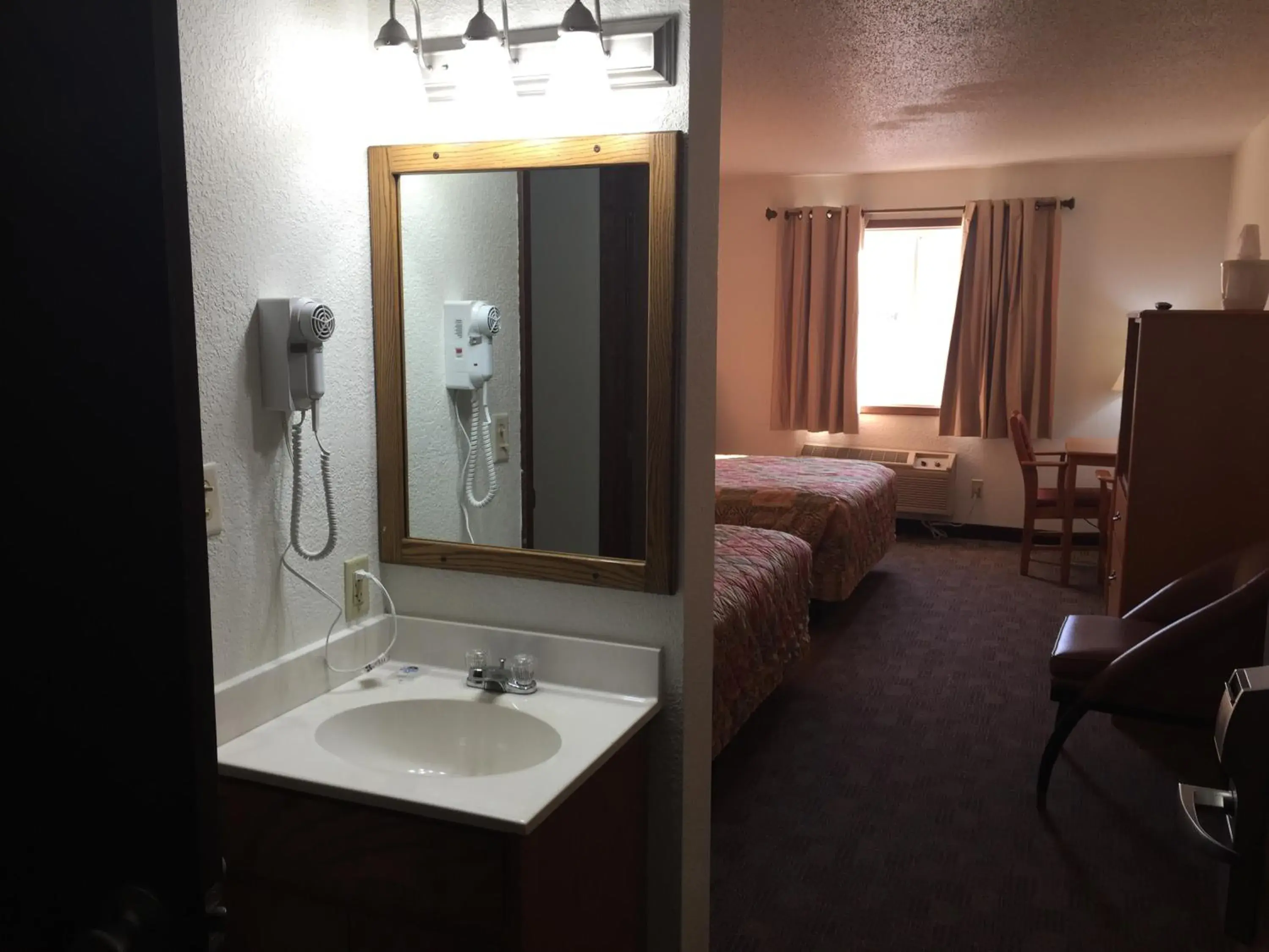 Queen Room with Two Queen Beds - Non-Smoking in Americas Best Value Inn Grand Forks