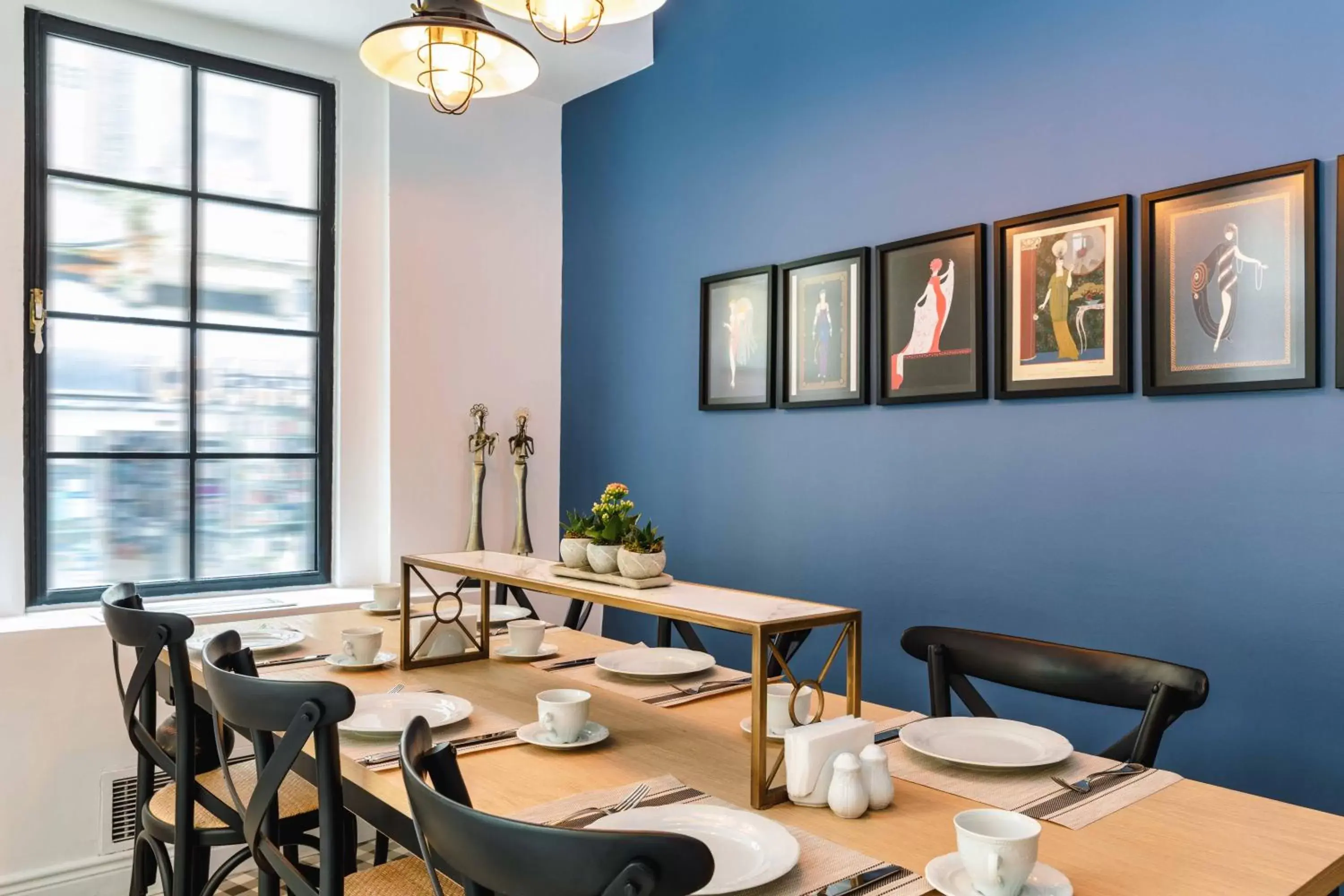 Restaurant/places to eat in Petros Hotel Restaurant/places to eat in Petros Hotel