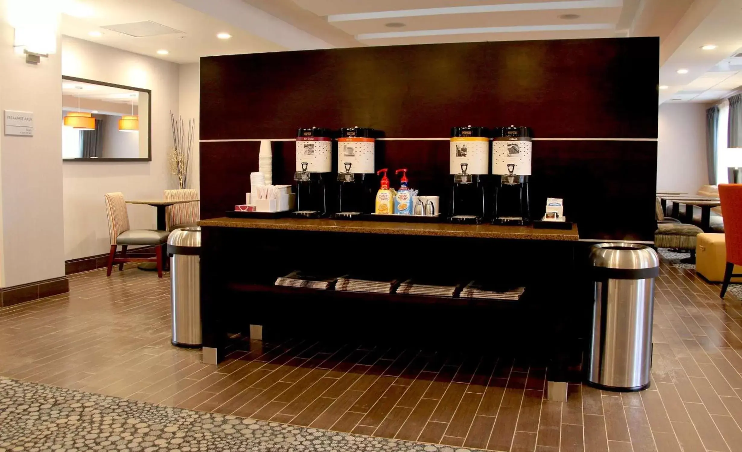 Lobby or reception in Hampton Inn- Suffolk