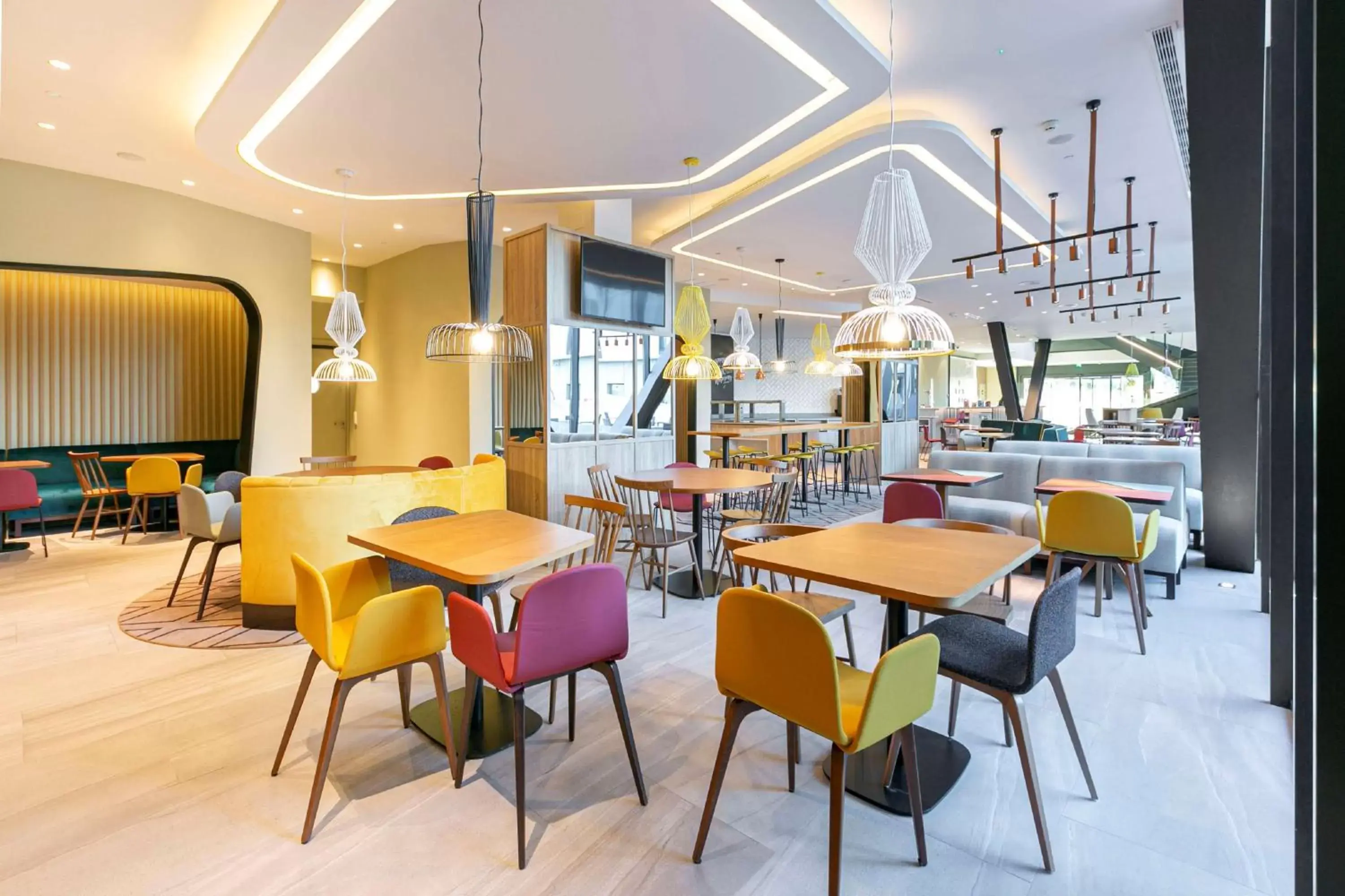 Lobby or reception, Restaurant/Places to Eat in Hampton By Hilton Alcobendas Madrid