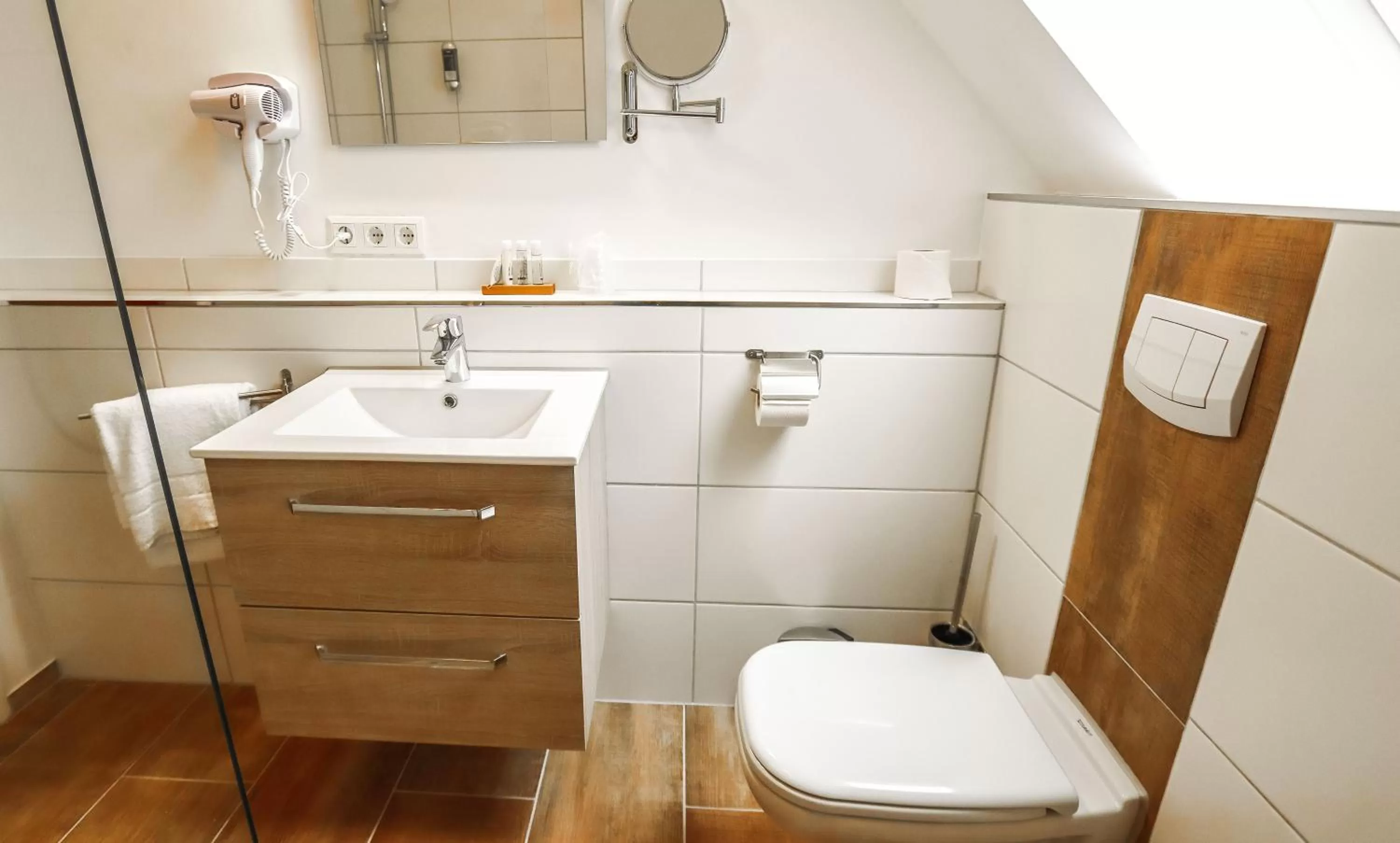 Bathroom in DUA Hotel