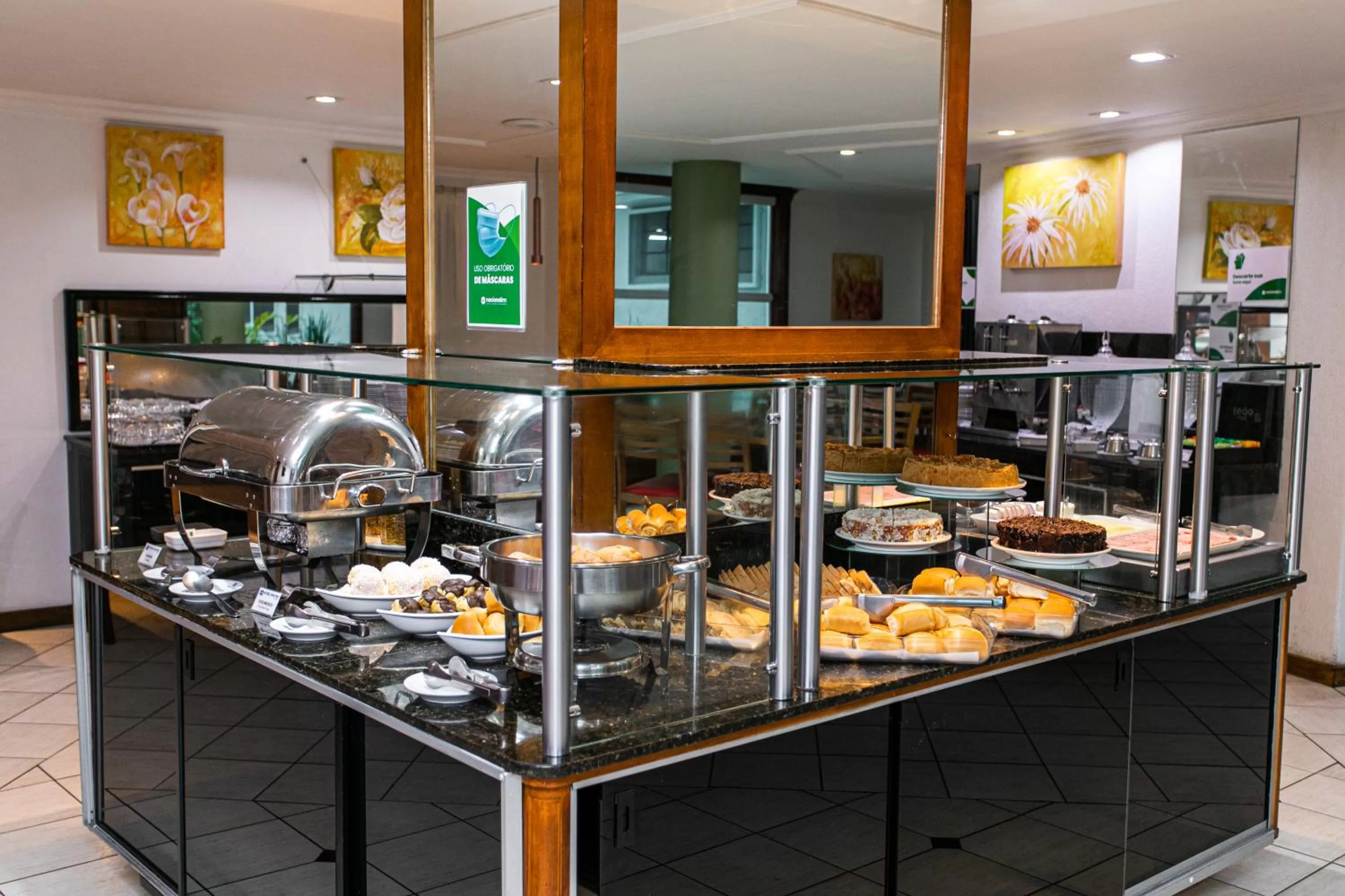 Restaurant/places to eat in Hotel Dan Inn Curitiba Centro By Nacional Inn