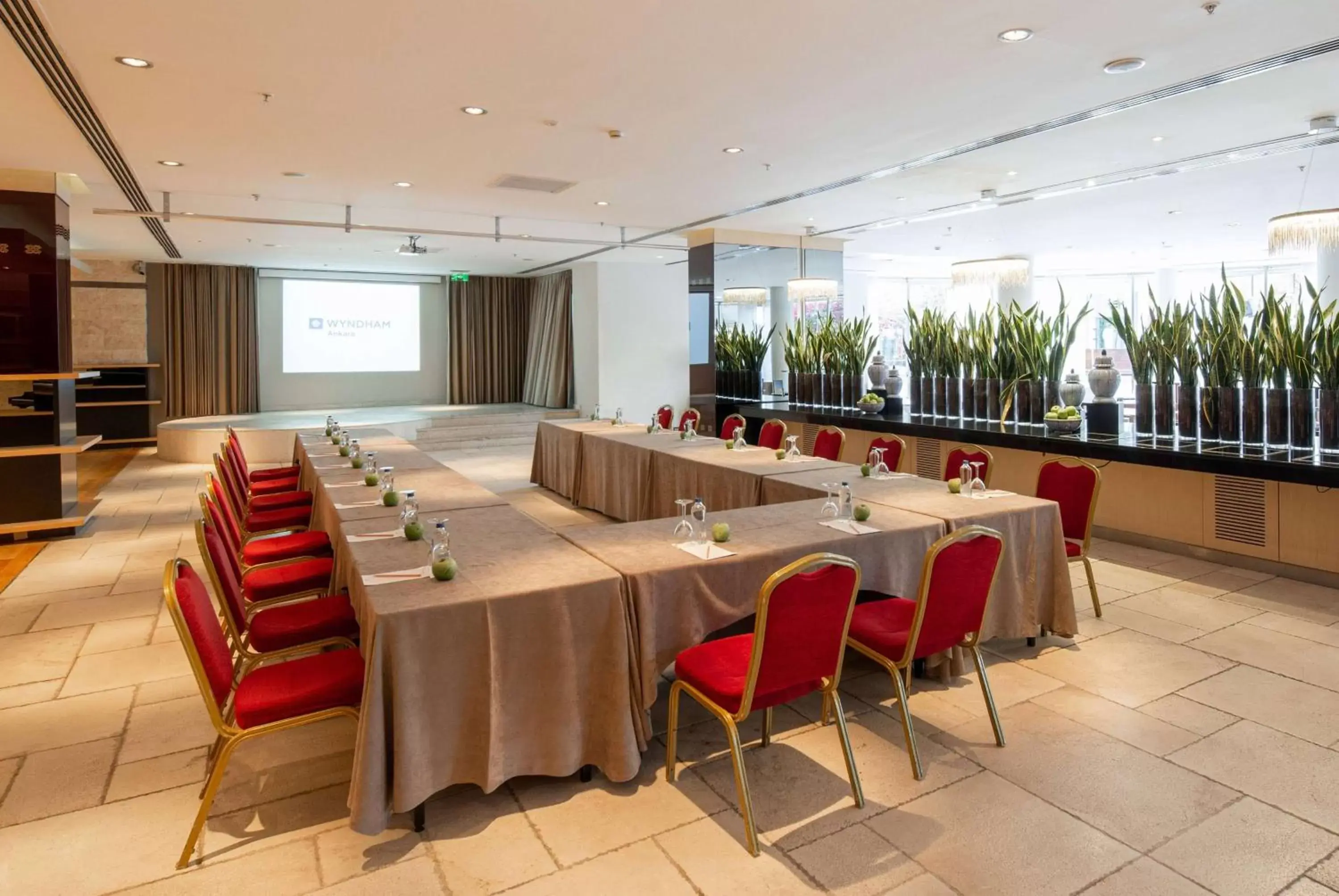 Meeting/conference room in Wyndham Ankara