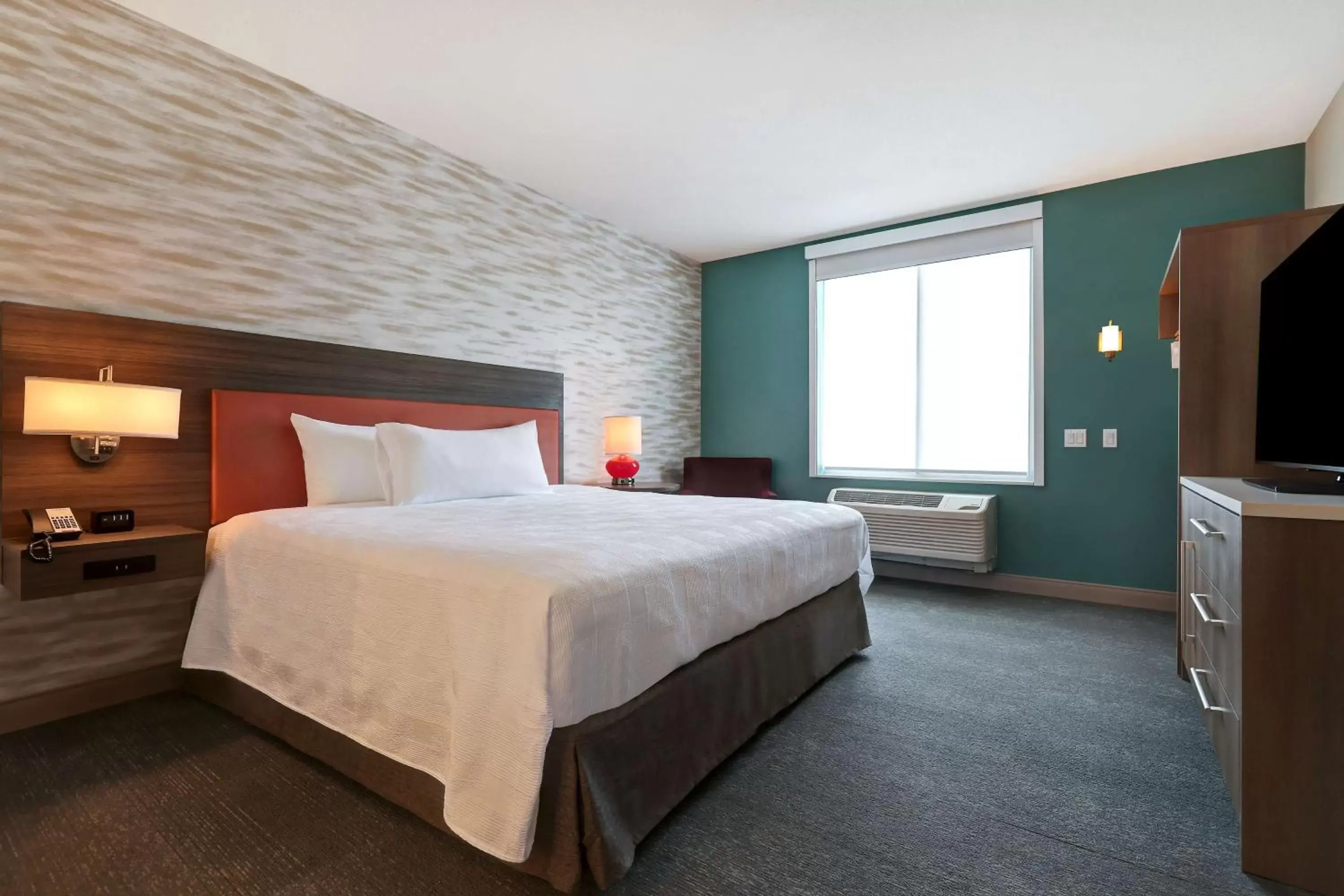 Bedroom, Bed in Home2 Suites By Hilton Turlock, Ca