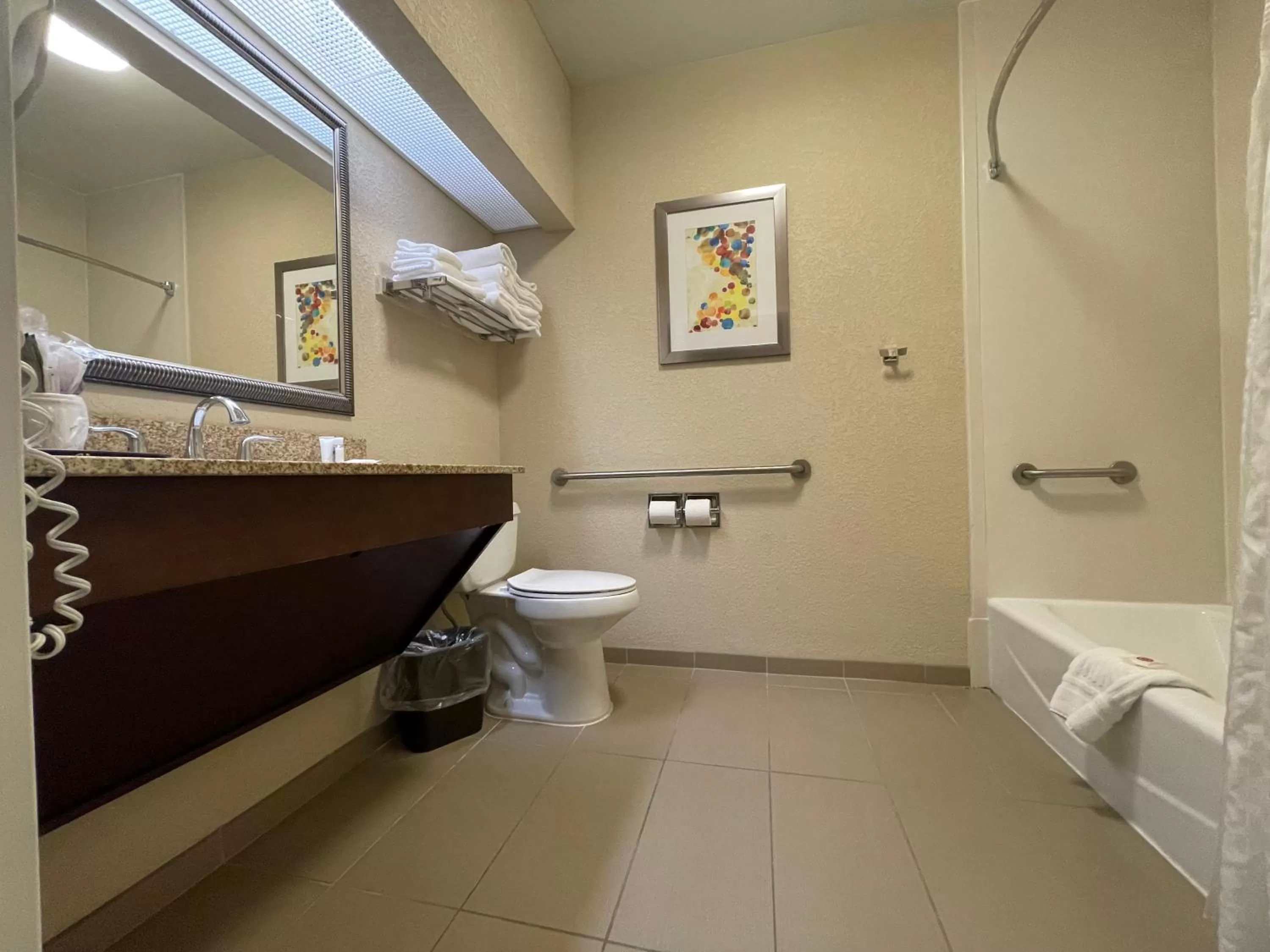 Bathroom in Comfort Inn Pinehurst - Southern Pines