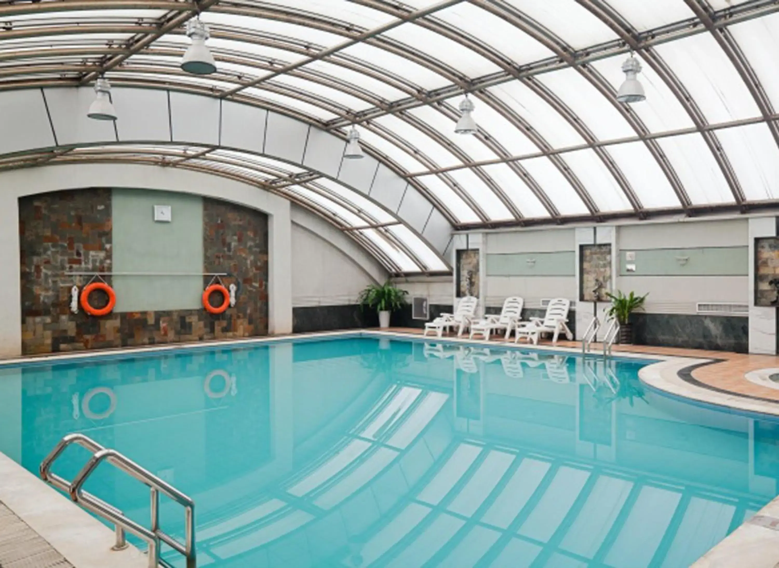 Swimming Pool in Holiday Inn Hefei, an IHG Hotel