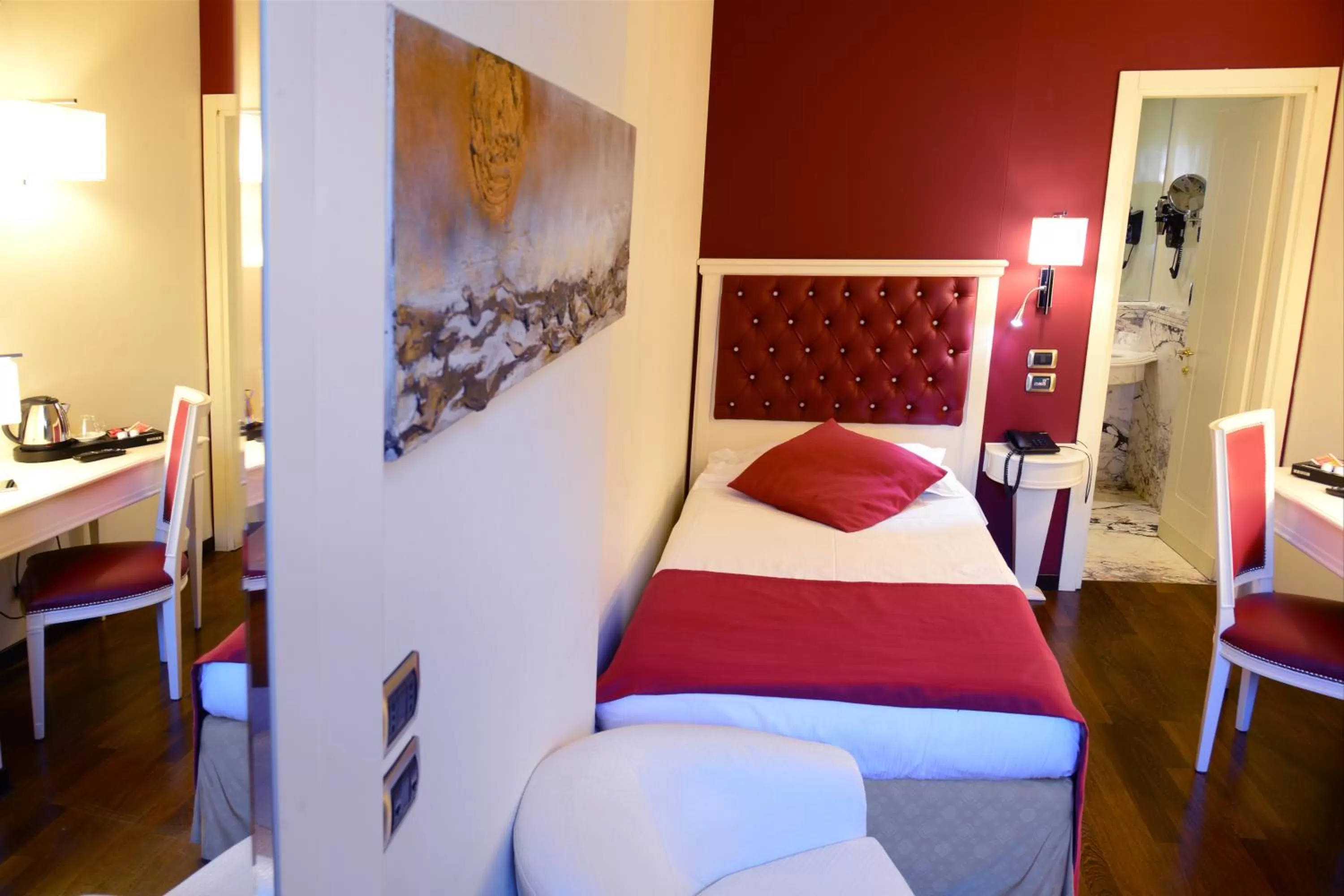 Photo of the whole room, Bed in Trilussa Palace Hotel Congress & Spa