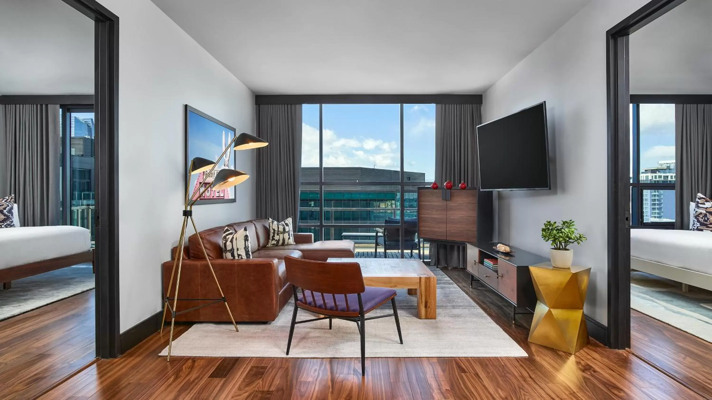 Living room, Seating Area in The Rally Hotel at McGregor Square