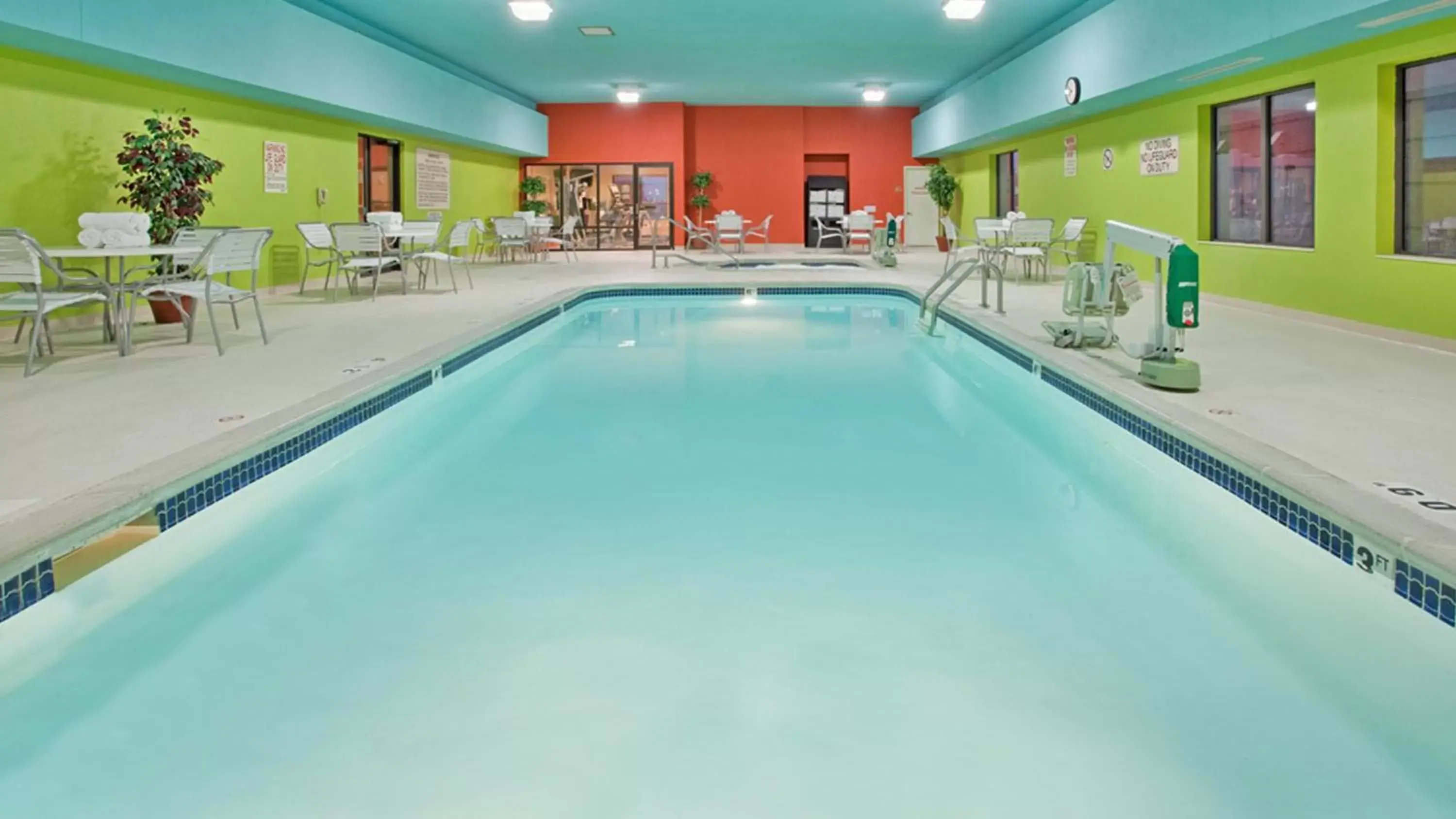 Swimming Pool in Holiday Inn Express Hotel & Suites Norfolk, an IHG Hotel