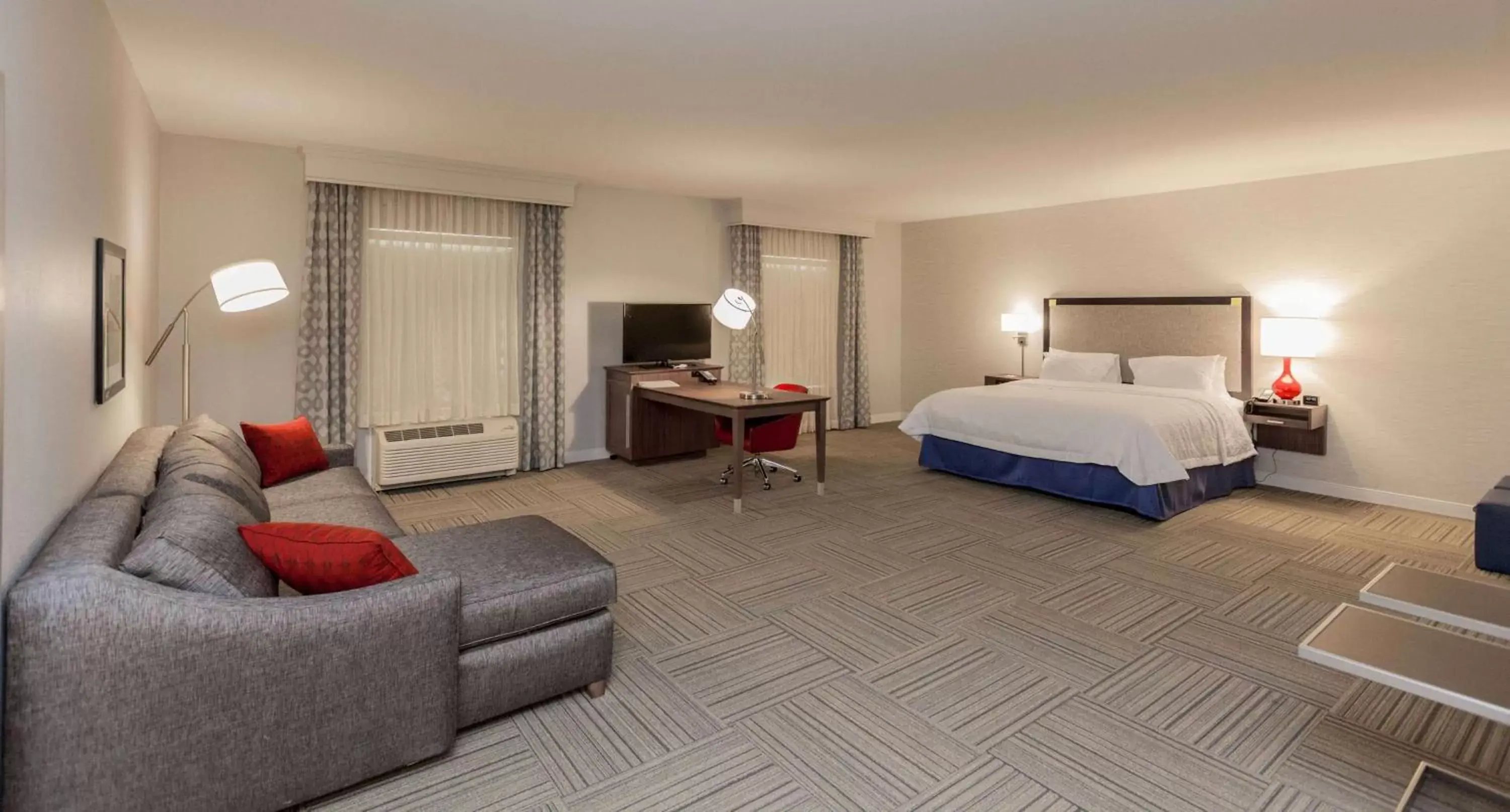 Bed in Hampton Inn Emerson - Lakepoint, Ga Bed in Hampton Inn Emerson - Lakepoint, Ga