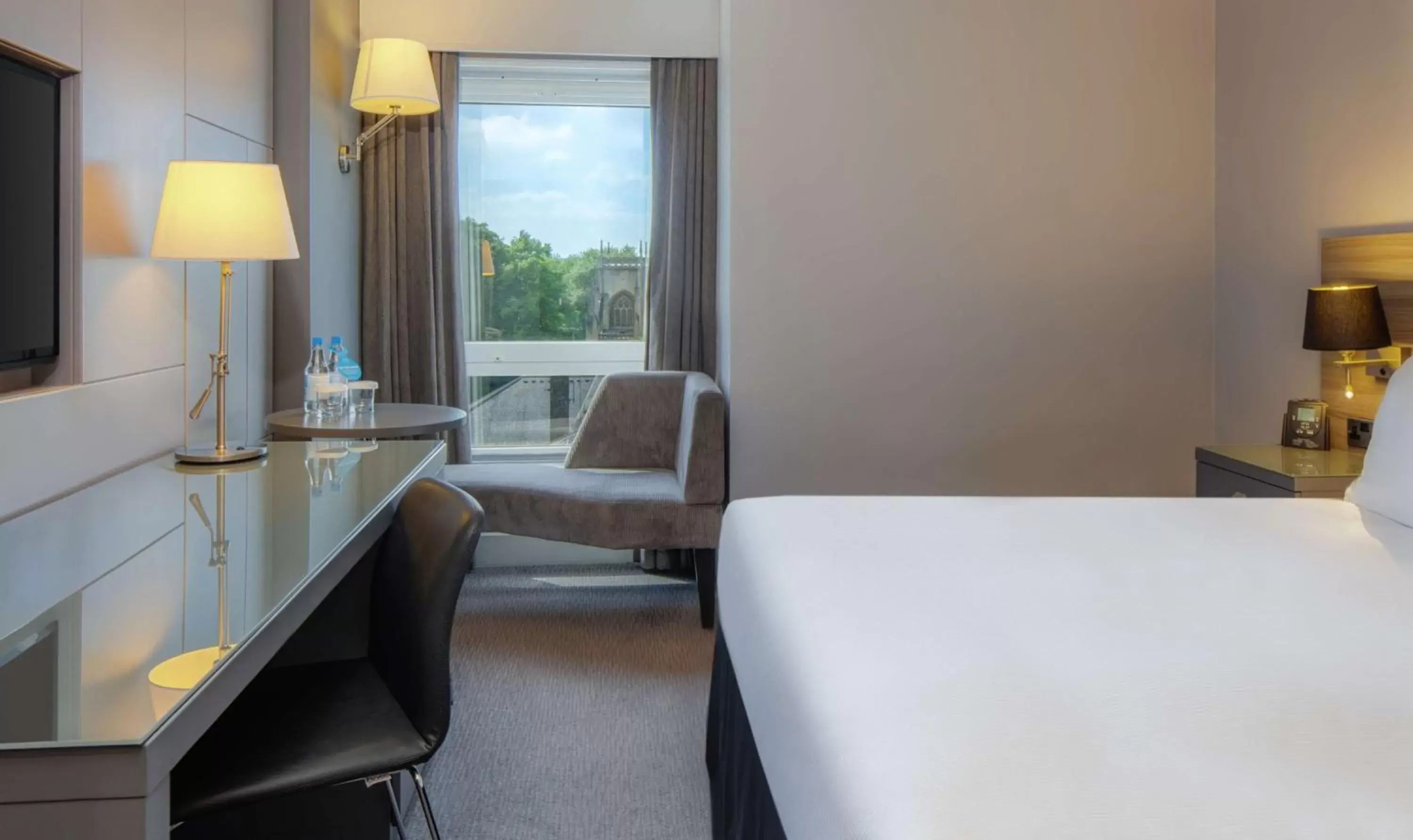 Bedroom in DoubleTree by Hilton Bristol City Centre