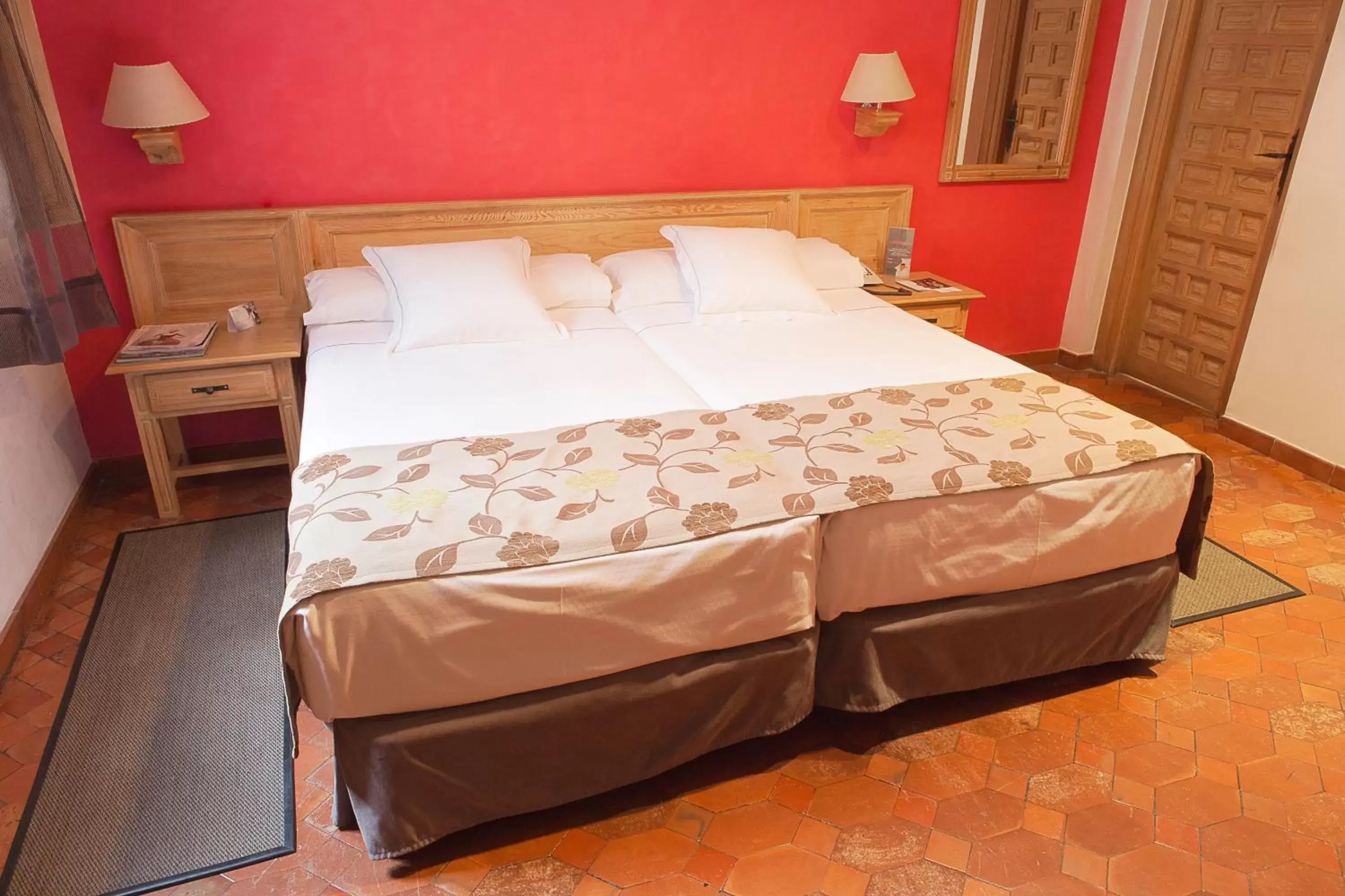 Bed in Hotel Pintor El Greco