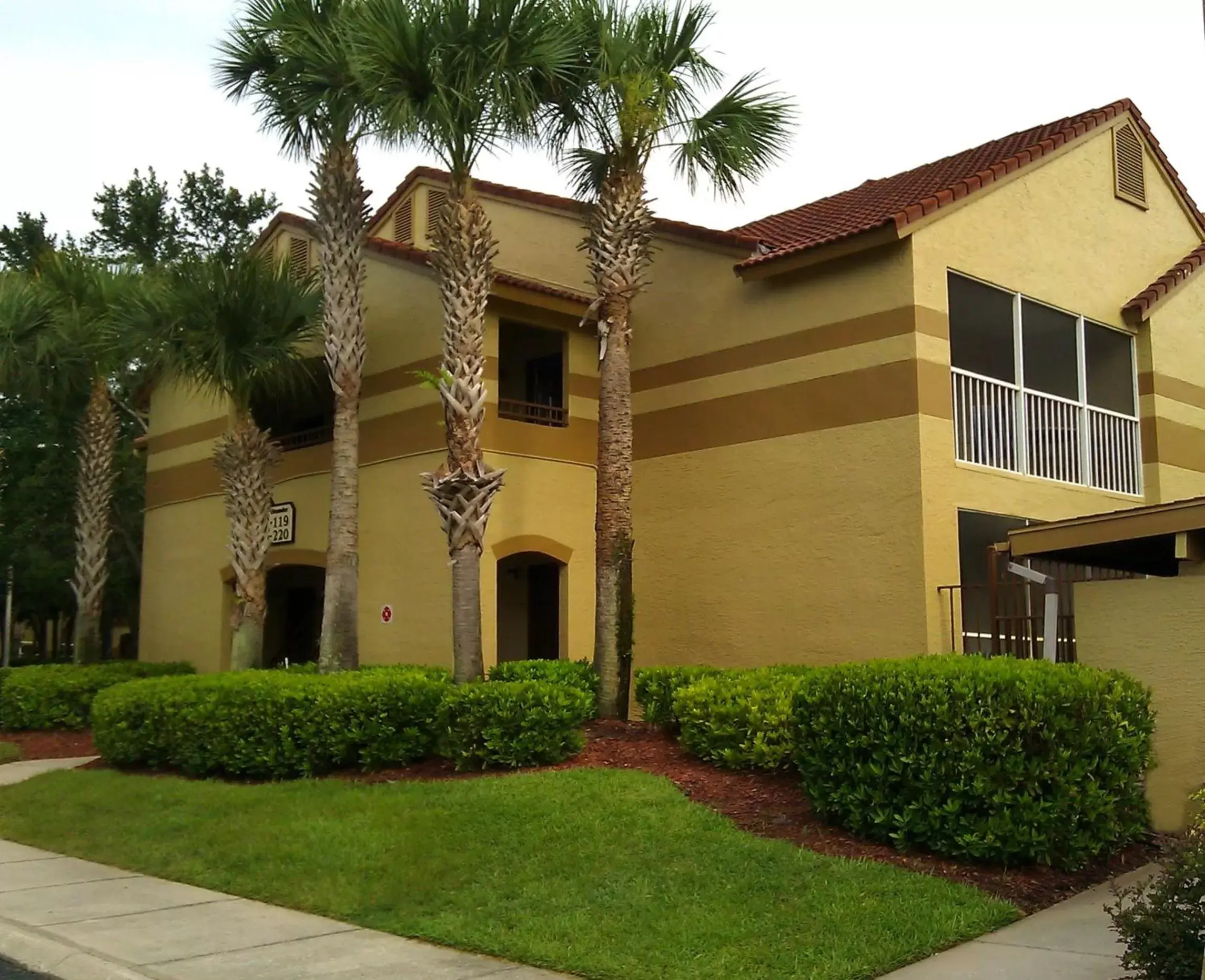 Facade/entrance in Blue Tree Resort at Lake Buena Vista Facade/entrance in Blue Tree Resort at Lake Buena Vista