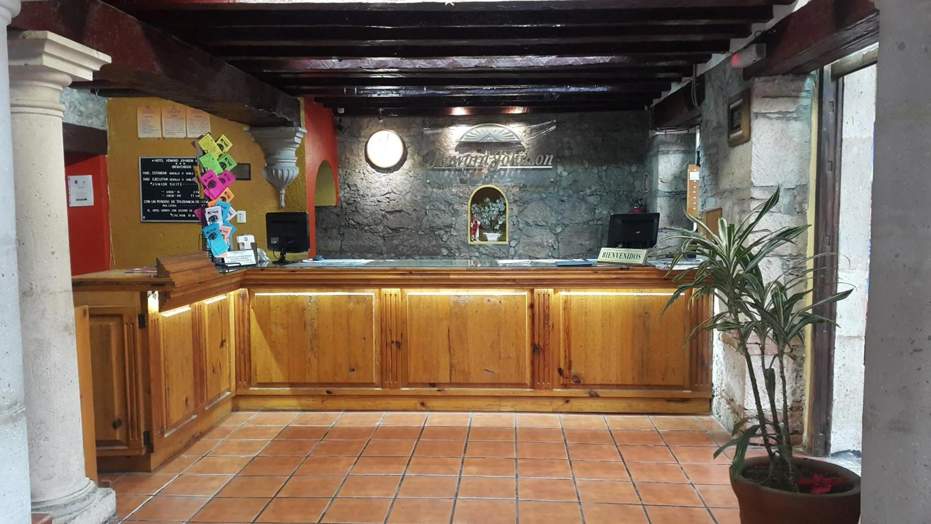Lobby or reception in Howard Johnson by Wyndham Morelia Calle Real
